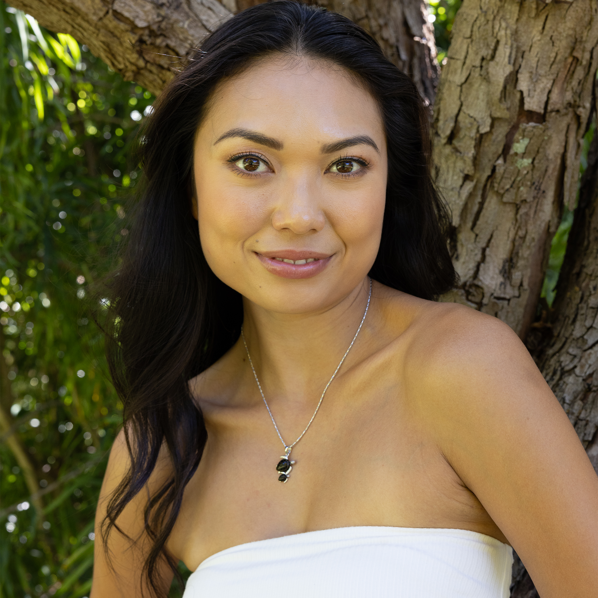 Honu Black Coral Pendant in White Gold - 22mm