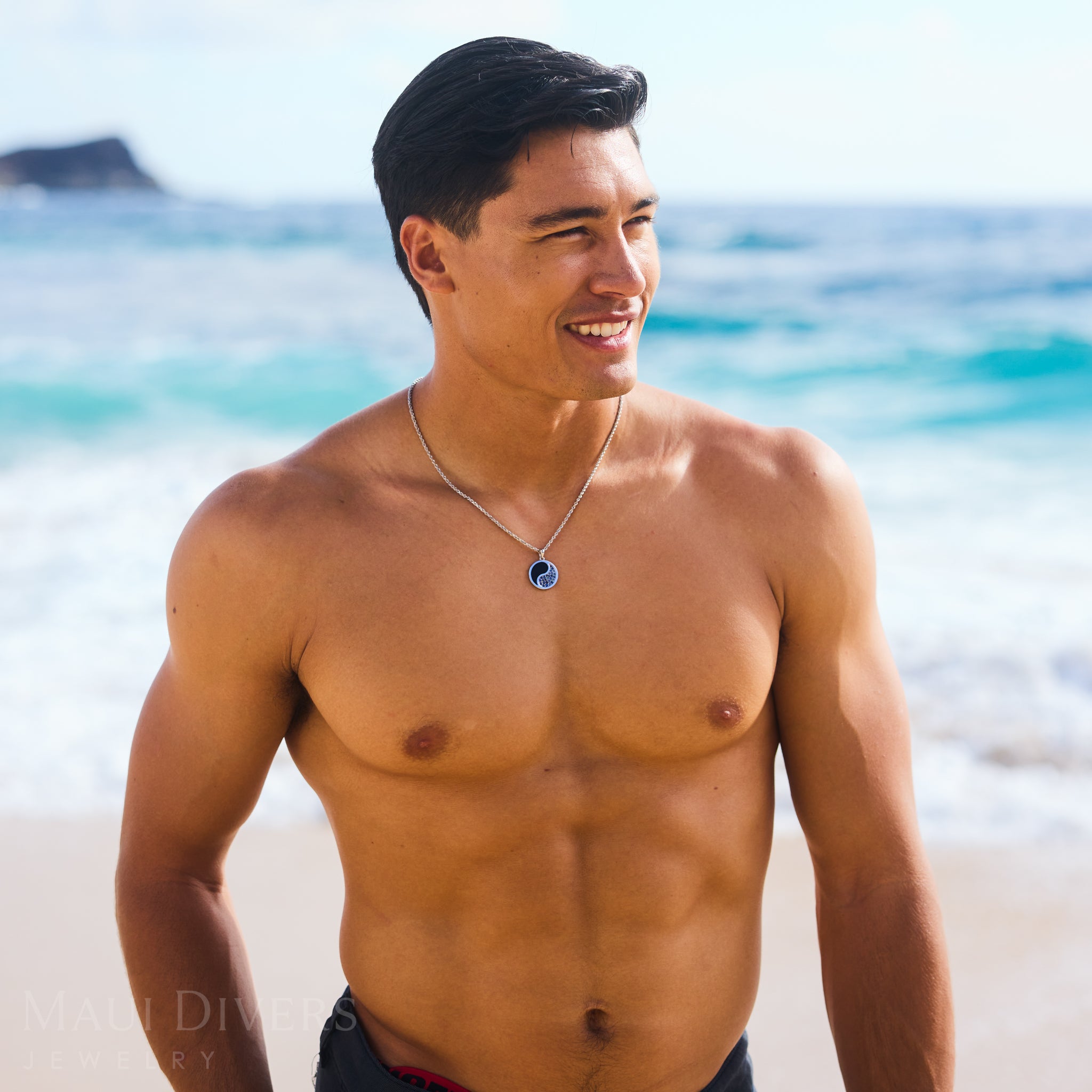 陰陽黒珊瑚ペンダント ブルーサファイア ホワイトゴールド 22mm