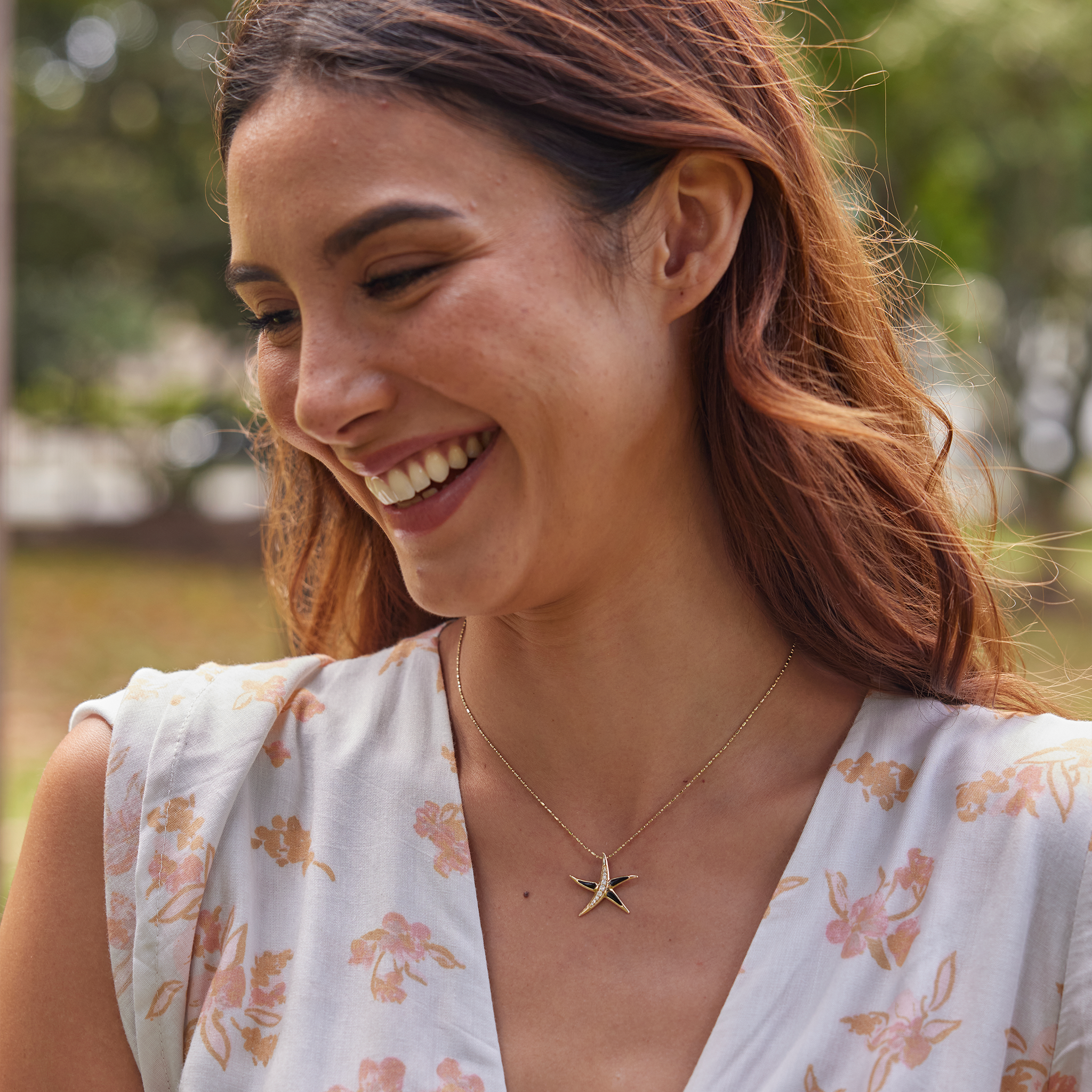 Sealife Starfish Black Coral Pendant in Gold with Diamonds - 21mm