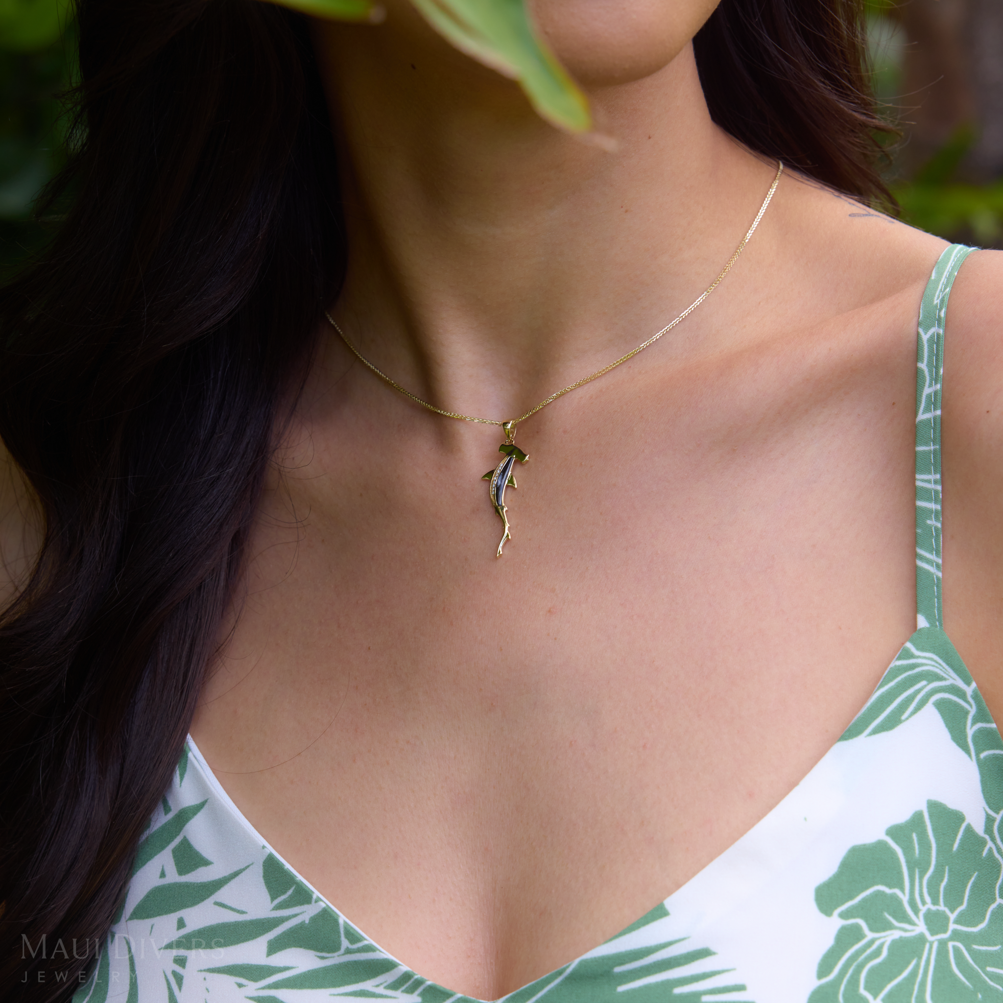 シーライフ・ハンマーヘッド・シャーク・ブラックコーラル・ペンダント ダイヤモンド・ゴールド 34mm