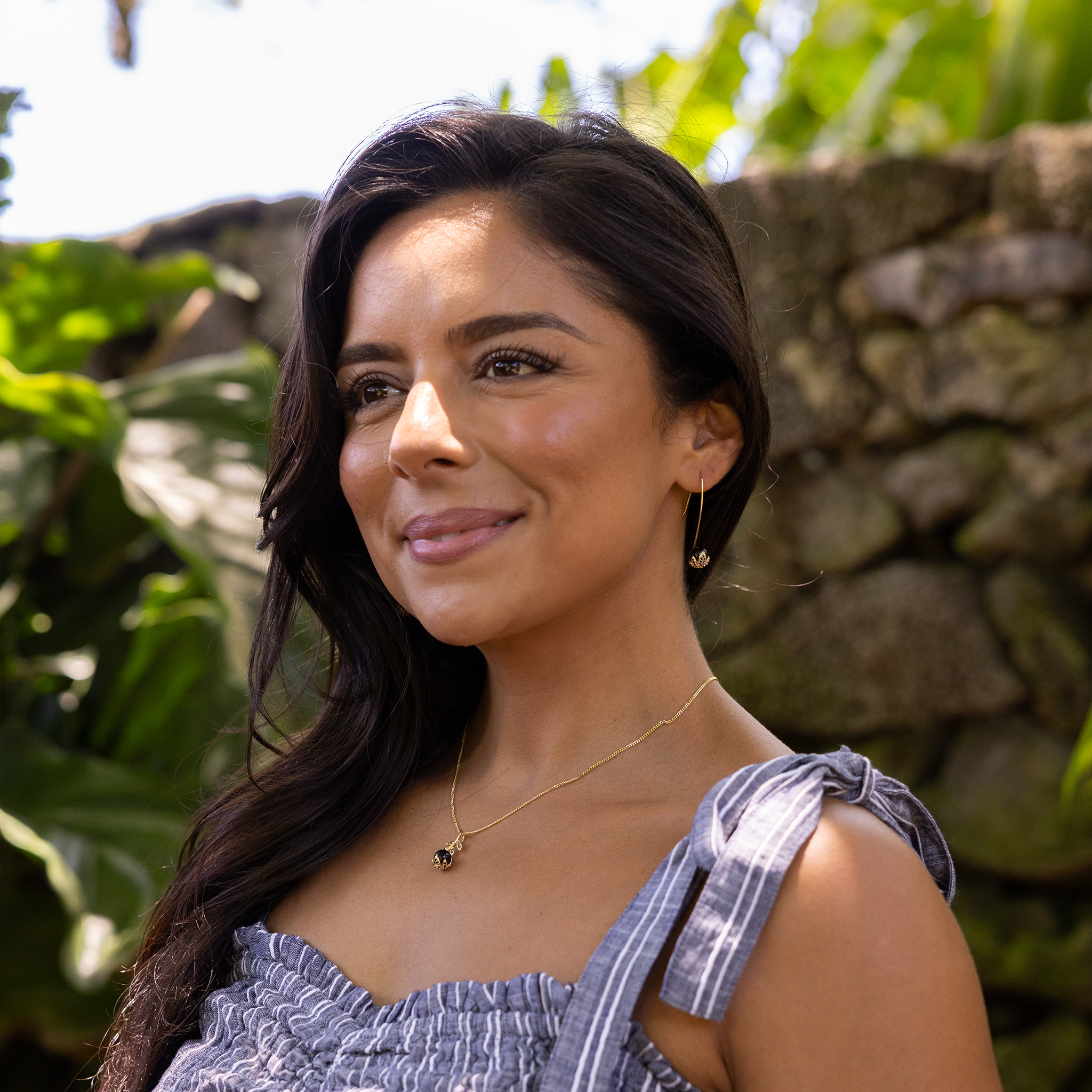 ナイト・ブロッサム・ブラックコーラル・ピアス ブラックダイヤモンド・ゴールド