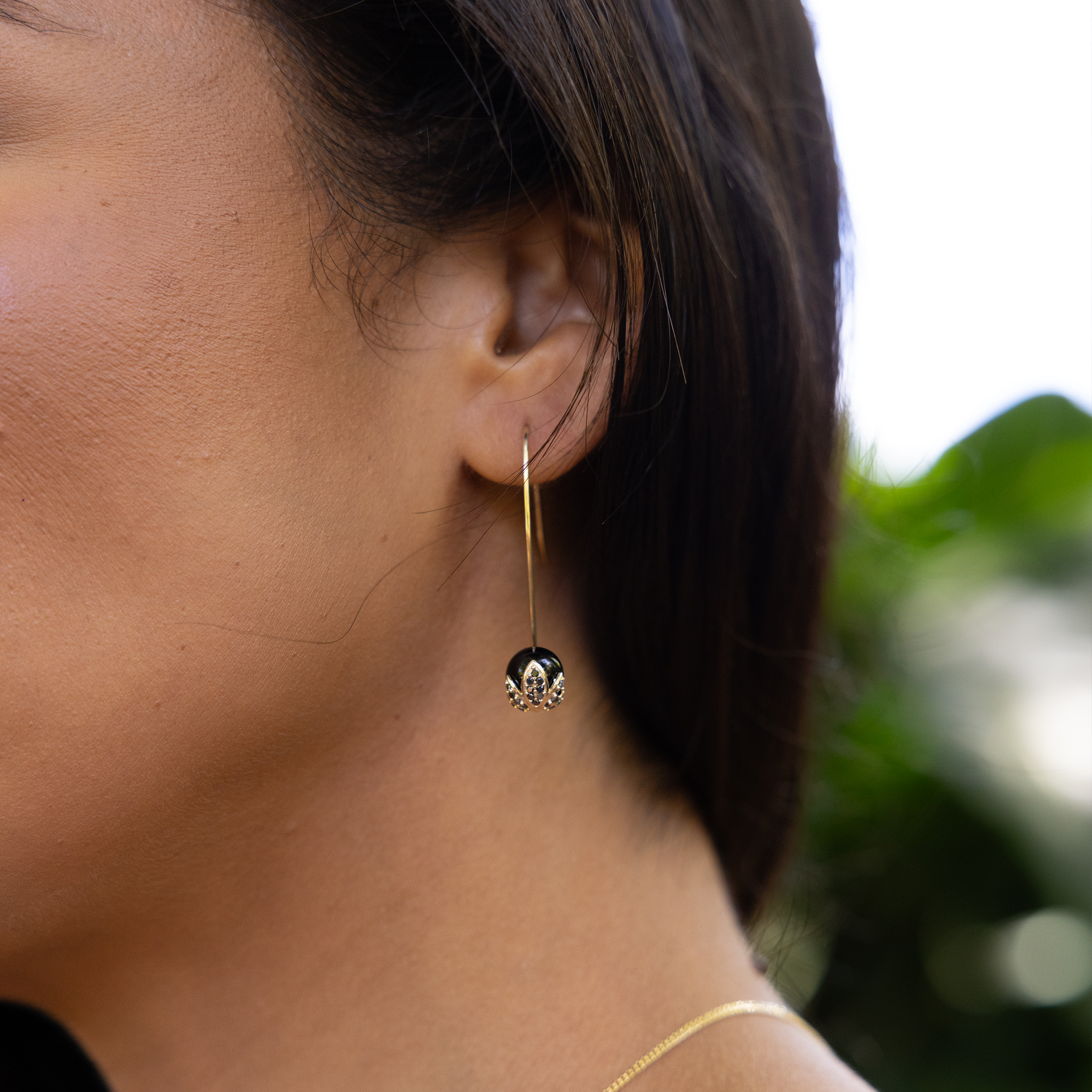 ナイト・ブロッサム・ブラックコーラル・ピアス ブラックダイヤモンド・ゴールド