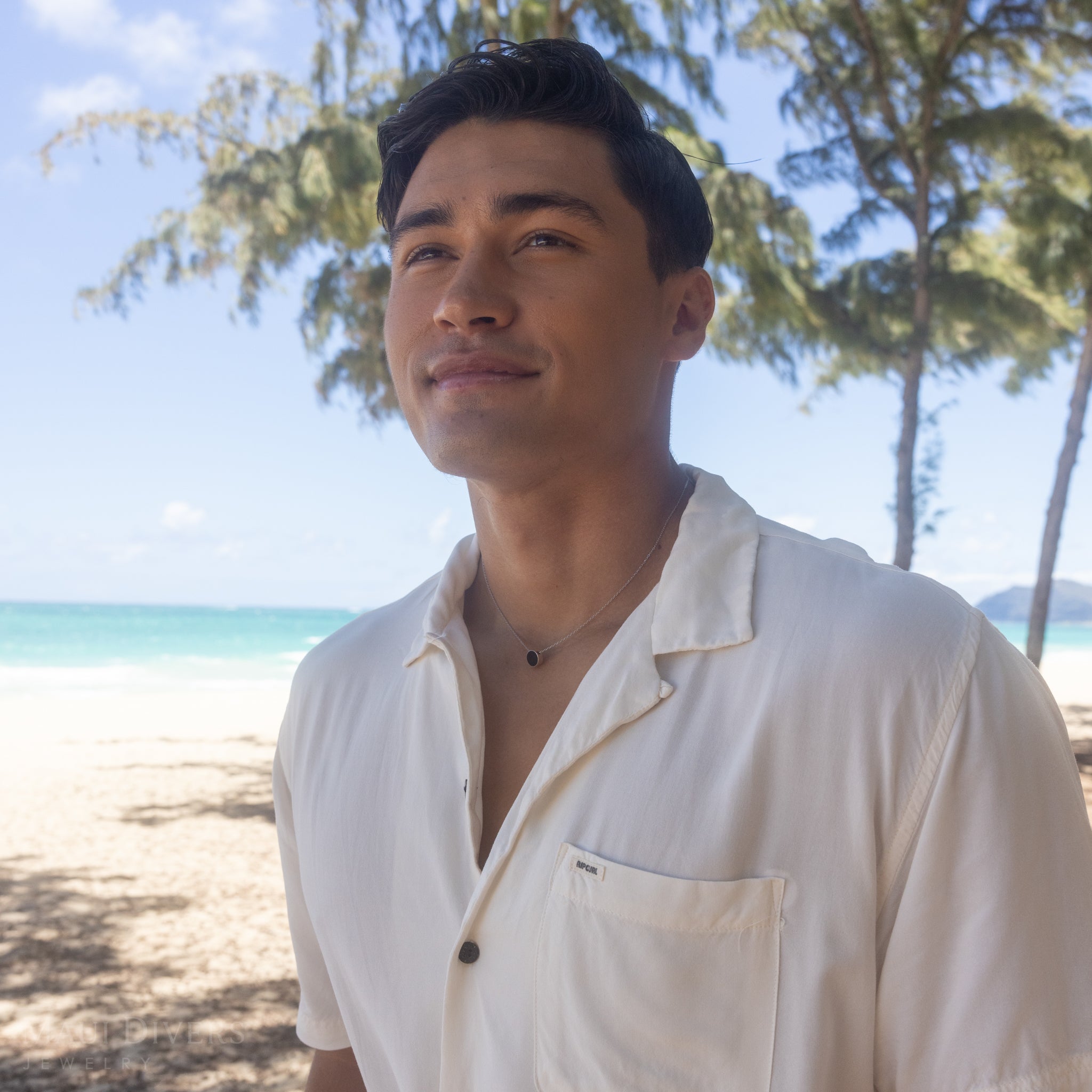 16-18インチ アジャスタブル エクリプス フリップサイド ブラックコーラル&マザーオブパール ネックレス ホワイトゴールド 9mm