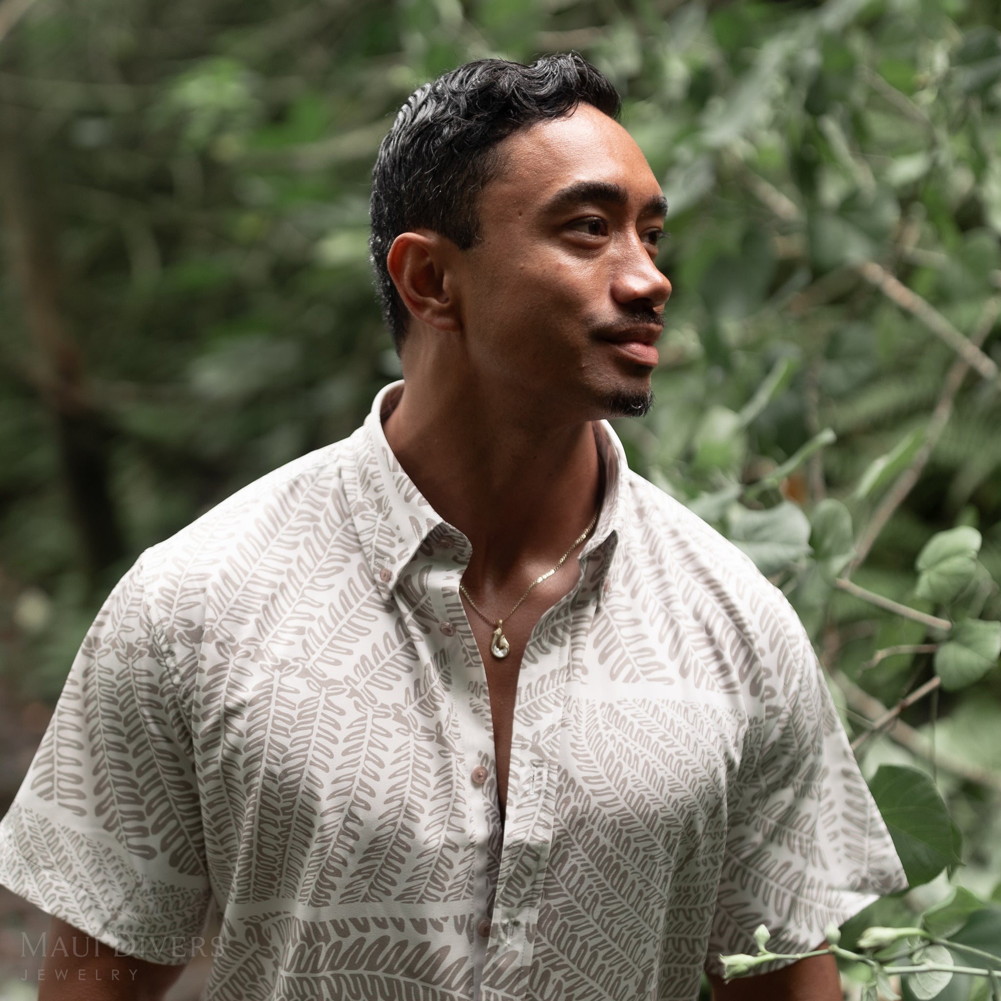 シーライフ フィッシュフック マザー・オブ・パール ペンダント ダイヤモンド ゴールド 27mm