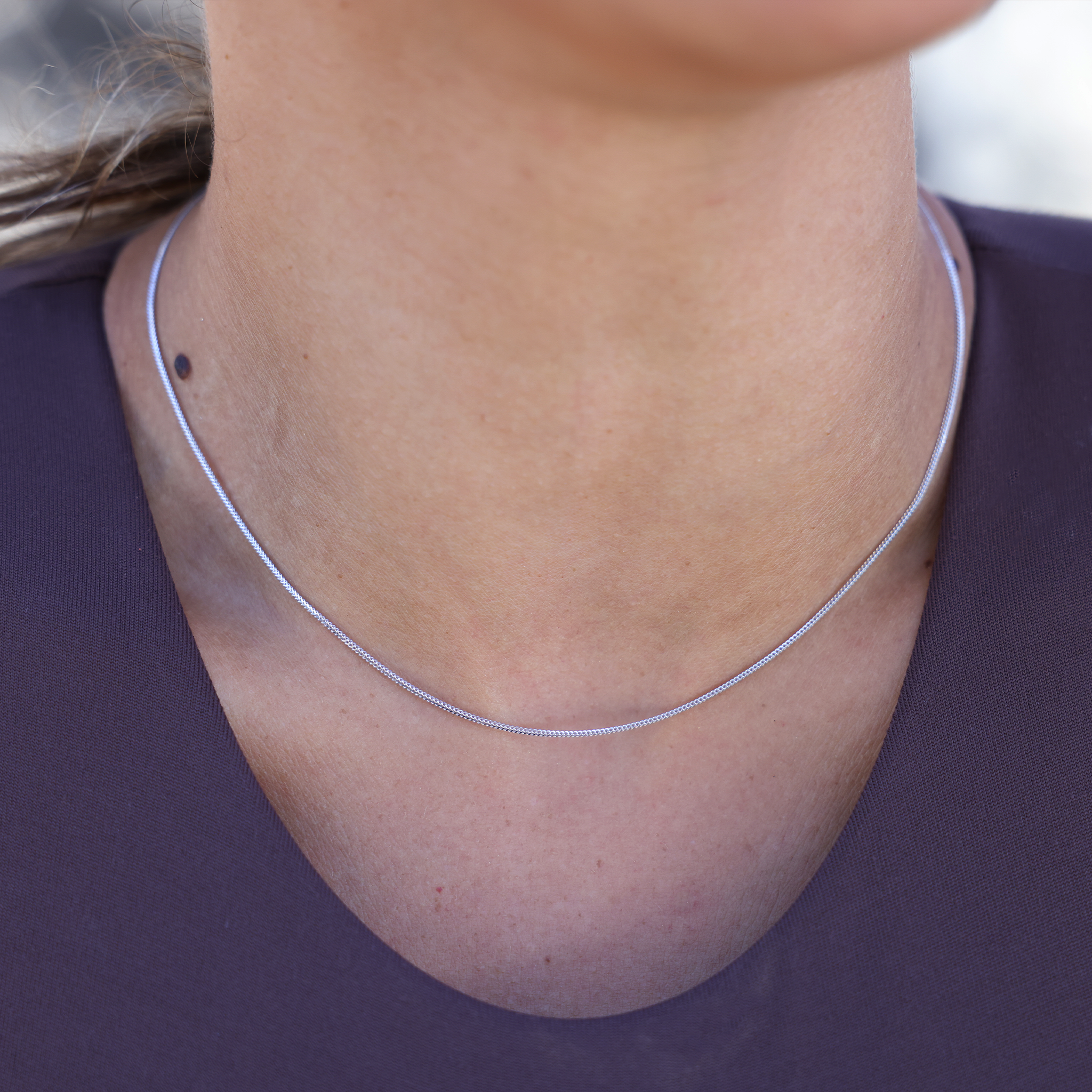 ホワイトゴールドの1.2mmシンガポールフォックステイルチェーン