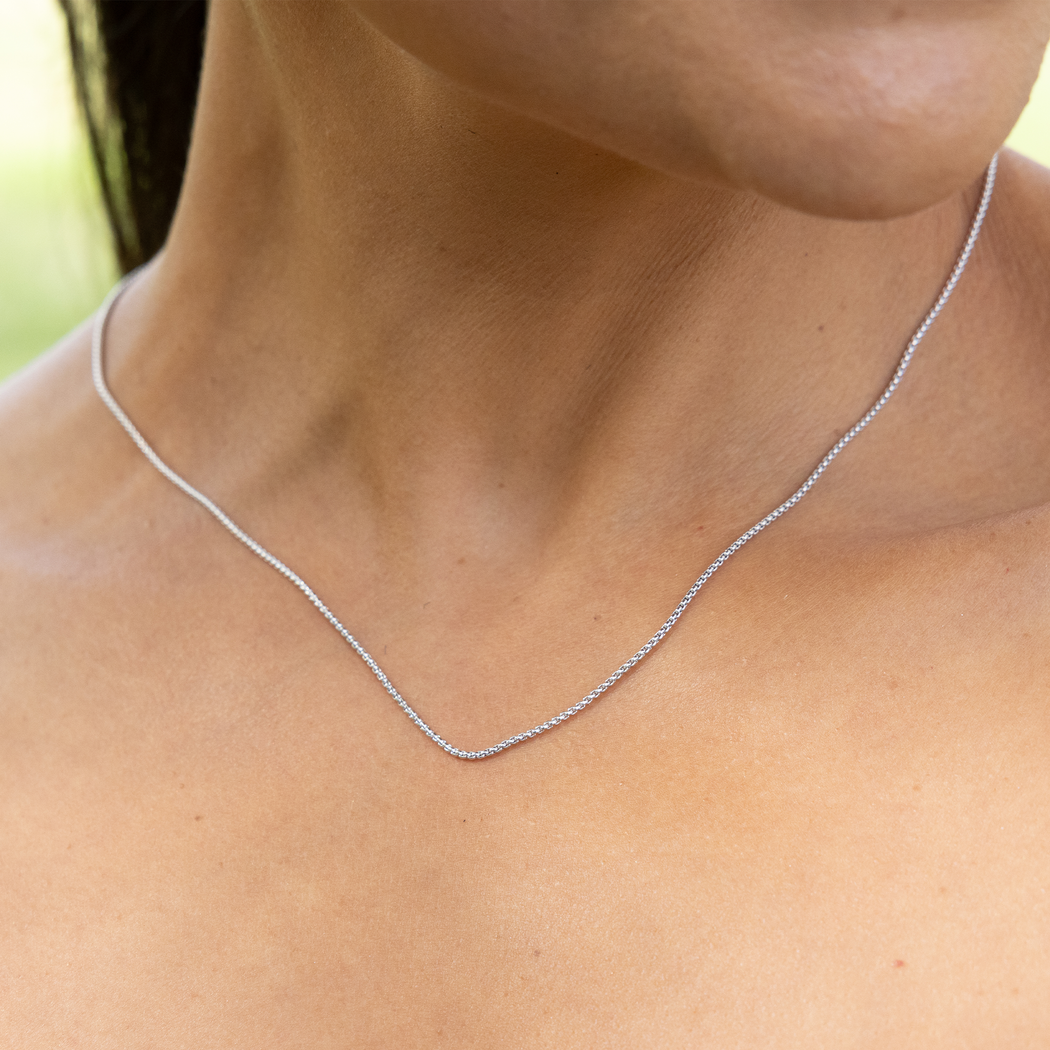 スターリングシルバーの1.2mmラウンドボックスチェーン