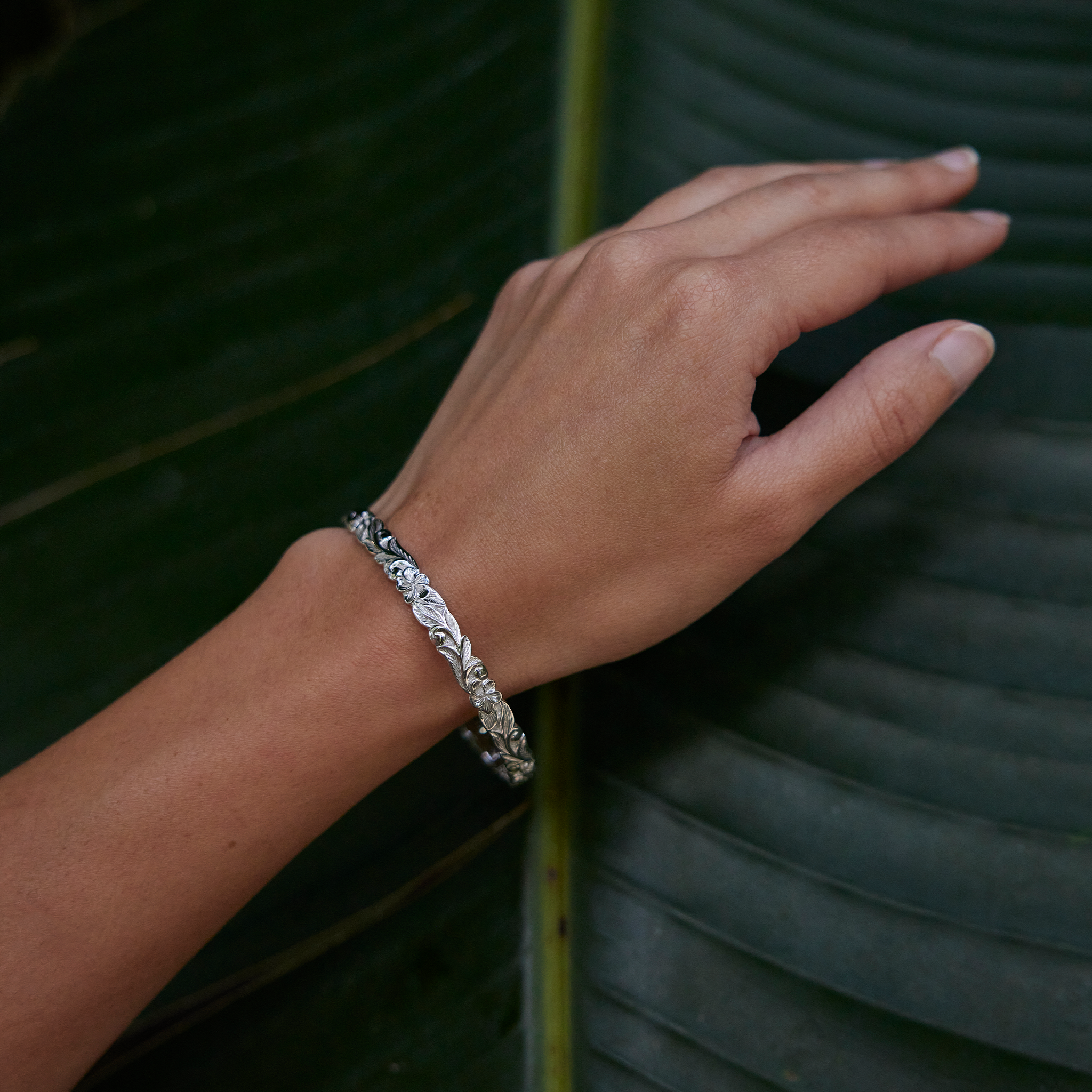 ハワイアン・エアルームプルメリア ブレスレット スターリングシルバー - 6mm