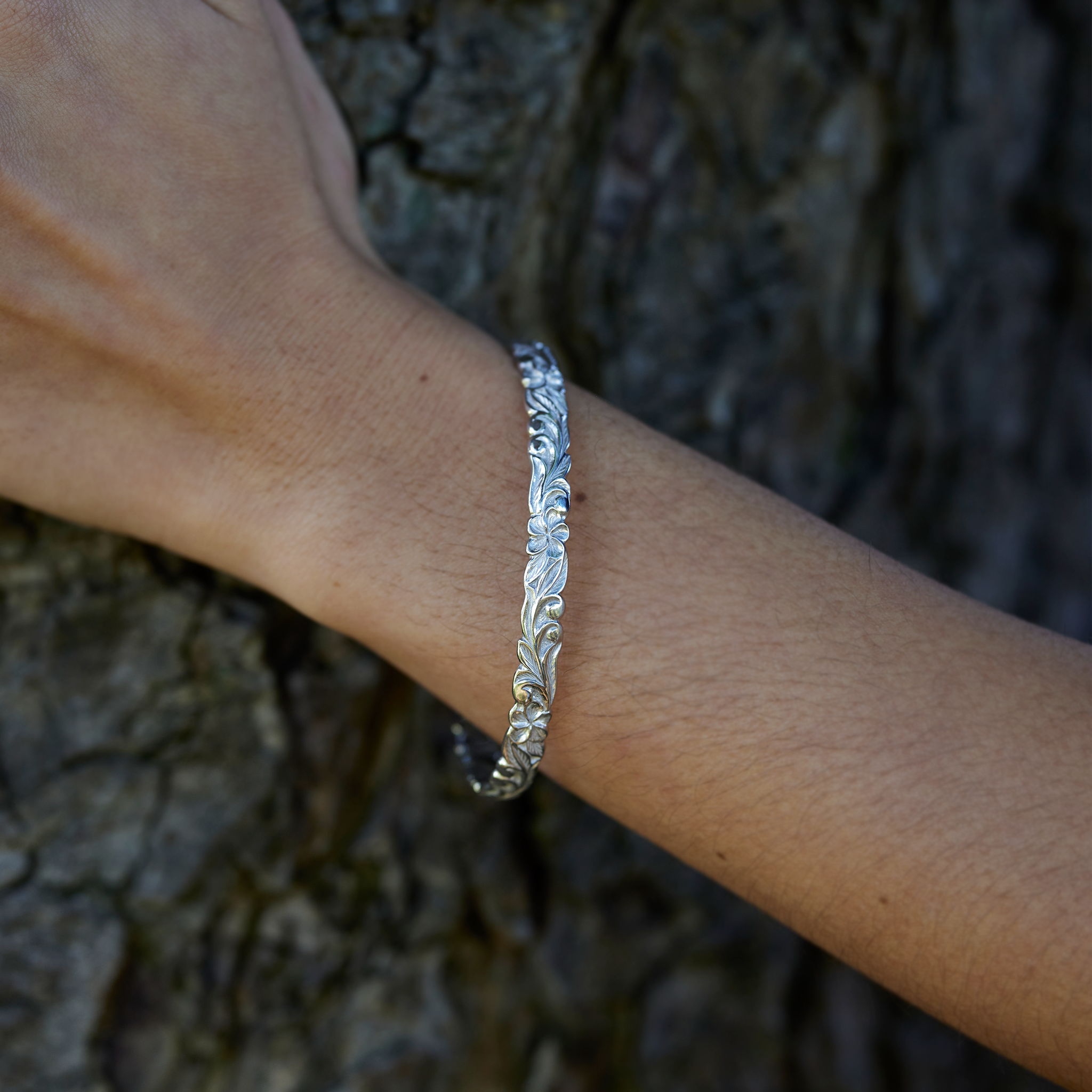 ハワイアン・エアルームプルメリア ブレスレット スターリングシルバー - 6mm