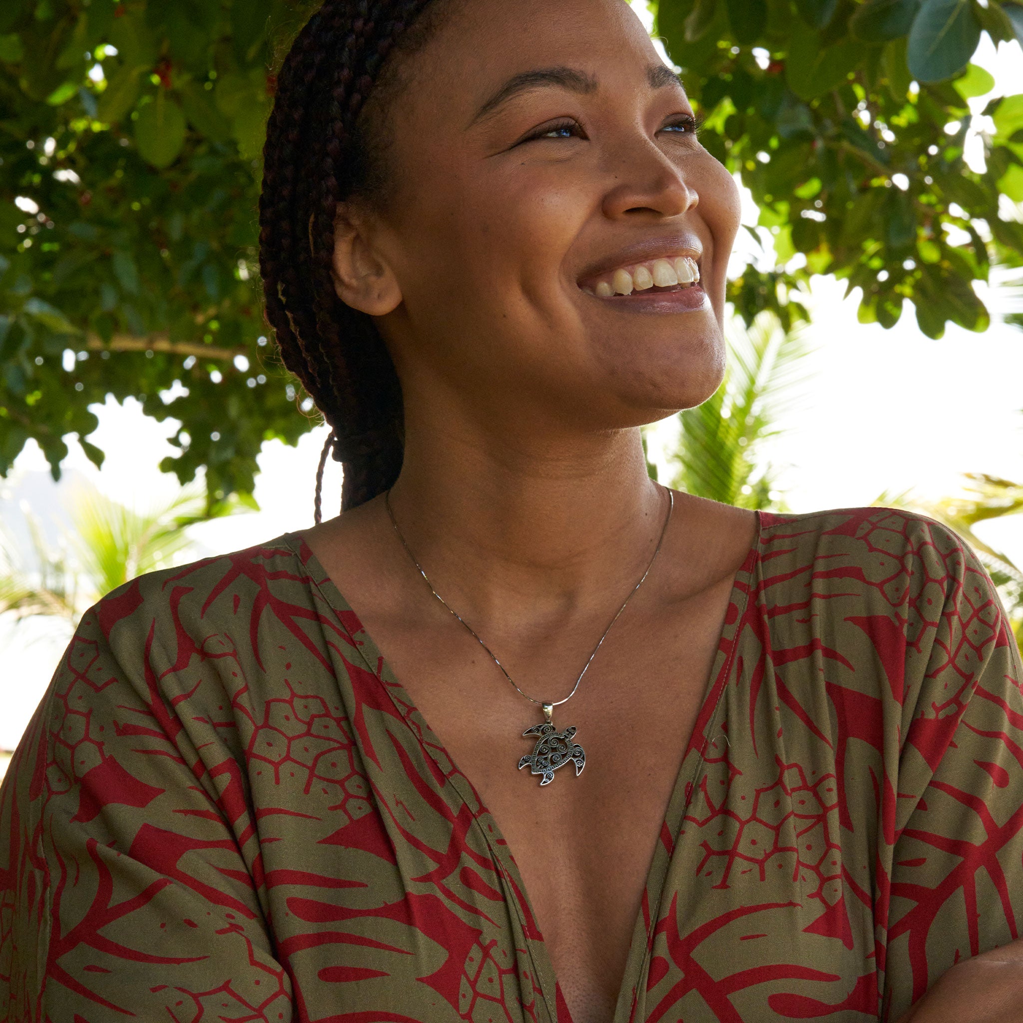 ホヌ・ペンダント スターリング・シルバー 30mm