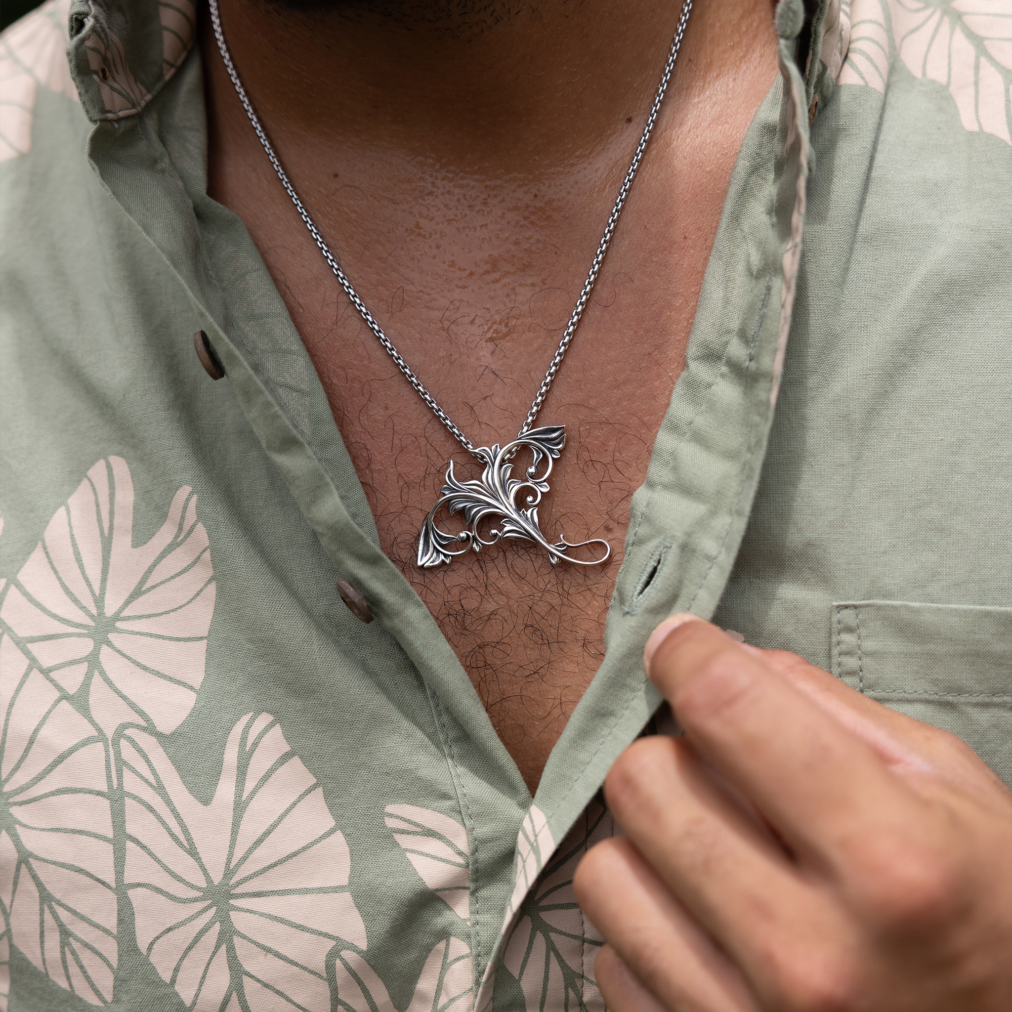 リビング・ヘアルーム・マンタ・レイ・ペンダント スターリングシルバー 63mm