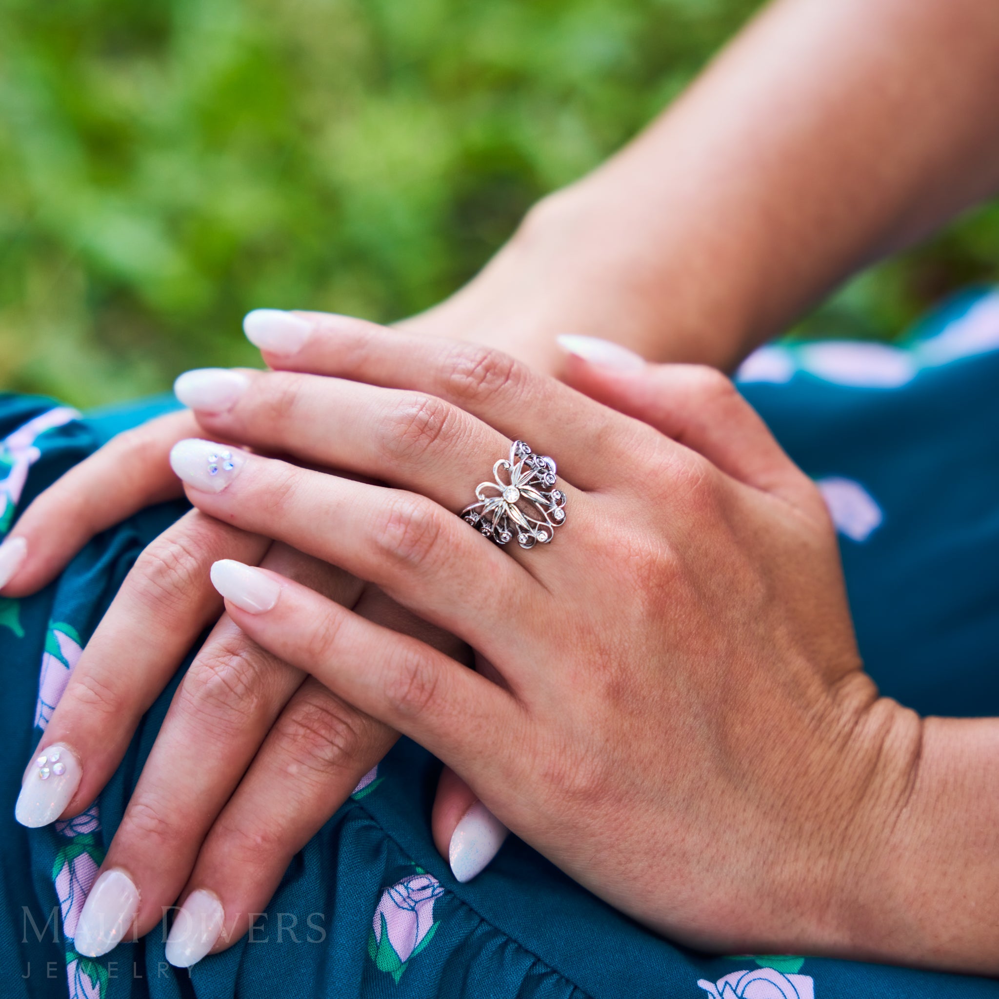 Pulelehua (Butterfly) Ring in Sterling Silver with Cubic Ziconia - 9-10mm