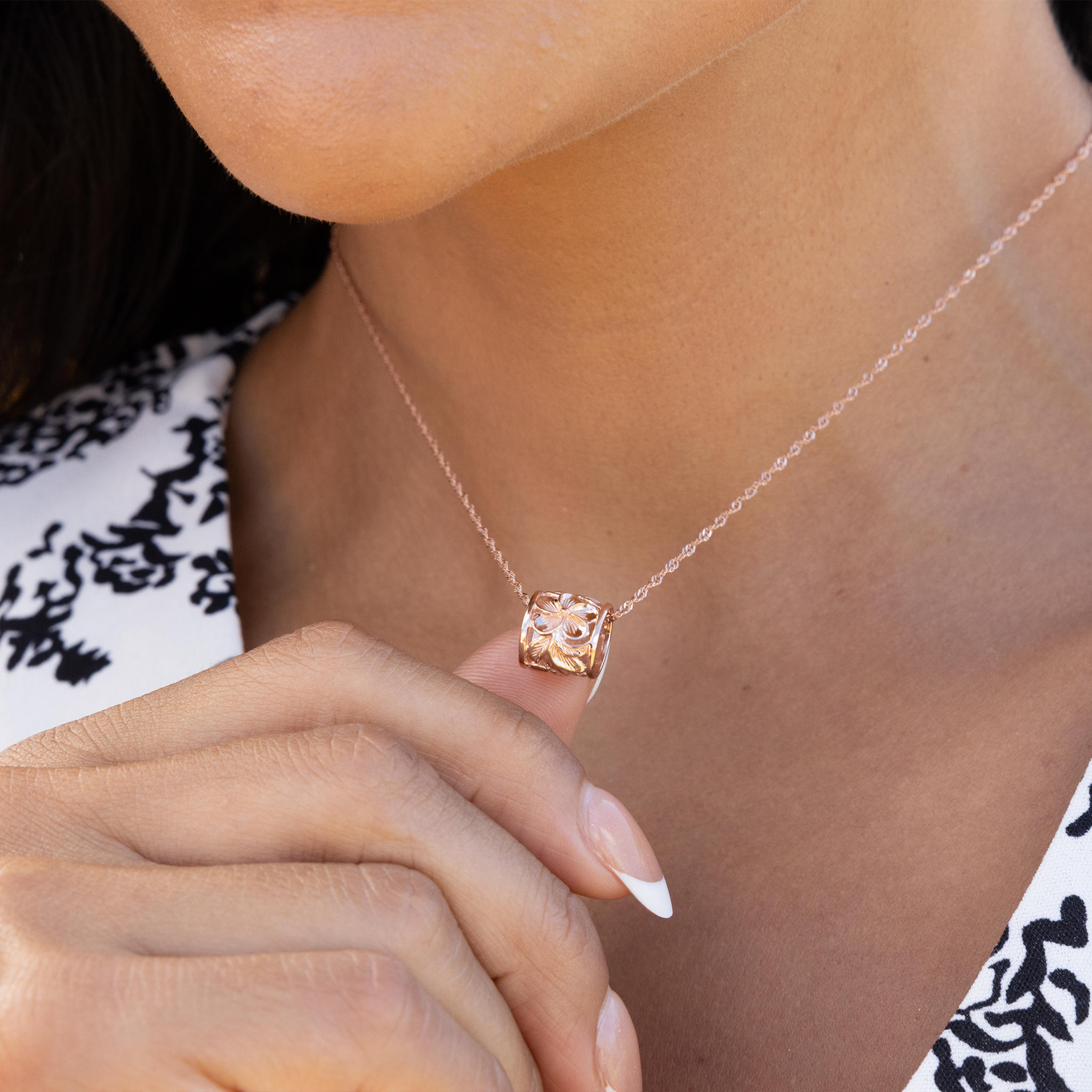 Hawaiian Heirloom Plumeria Barrel Pendant in Rose Gold - 11mm