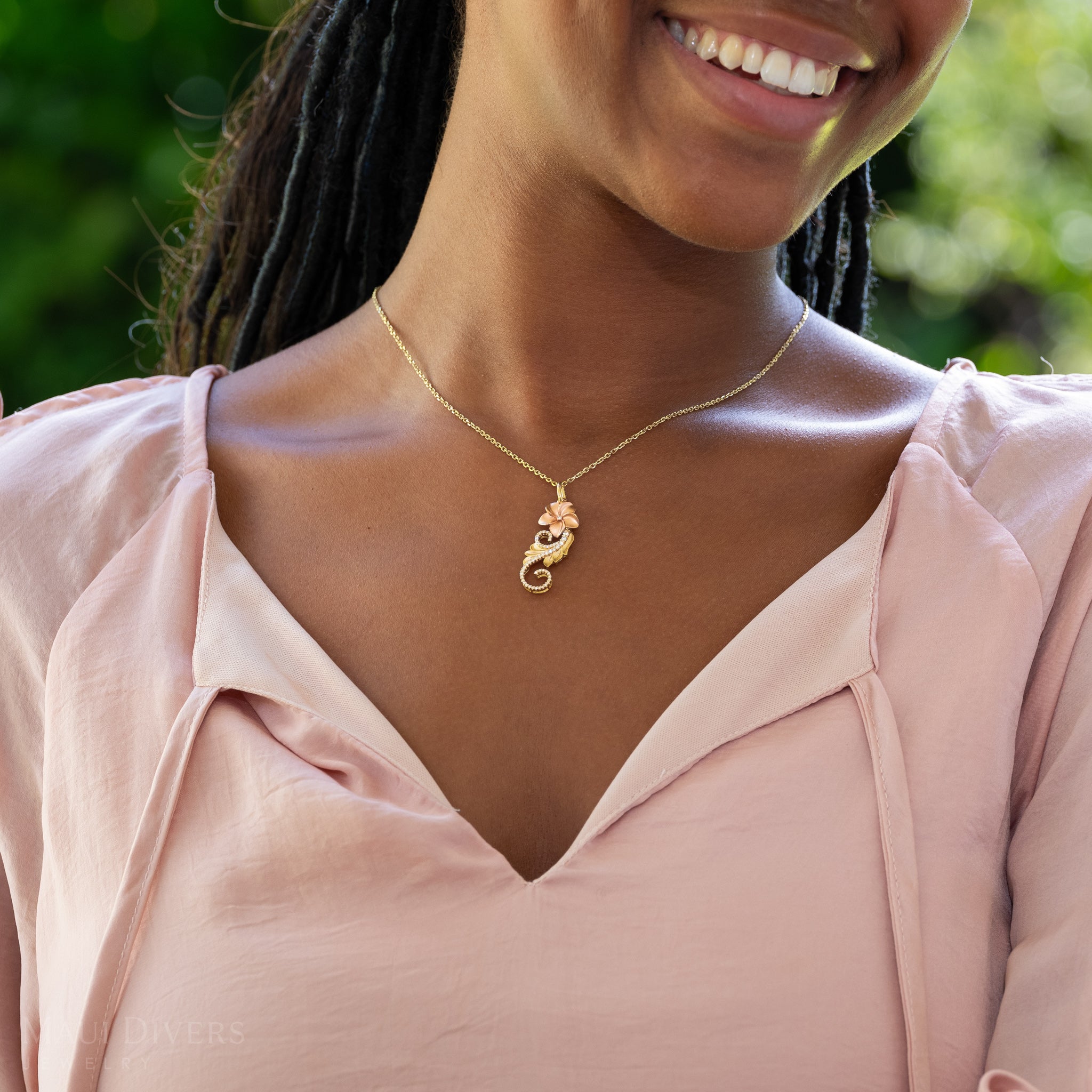 ハワイアン・エアルームプルメリア ペンダント ダイヤモンド ツートーンゴールド 30mm