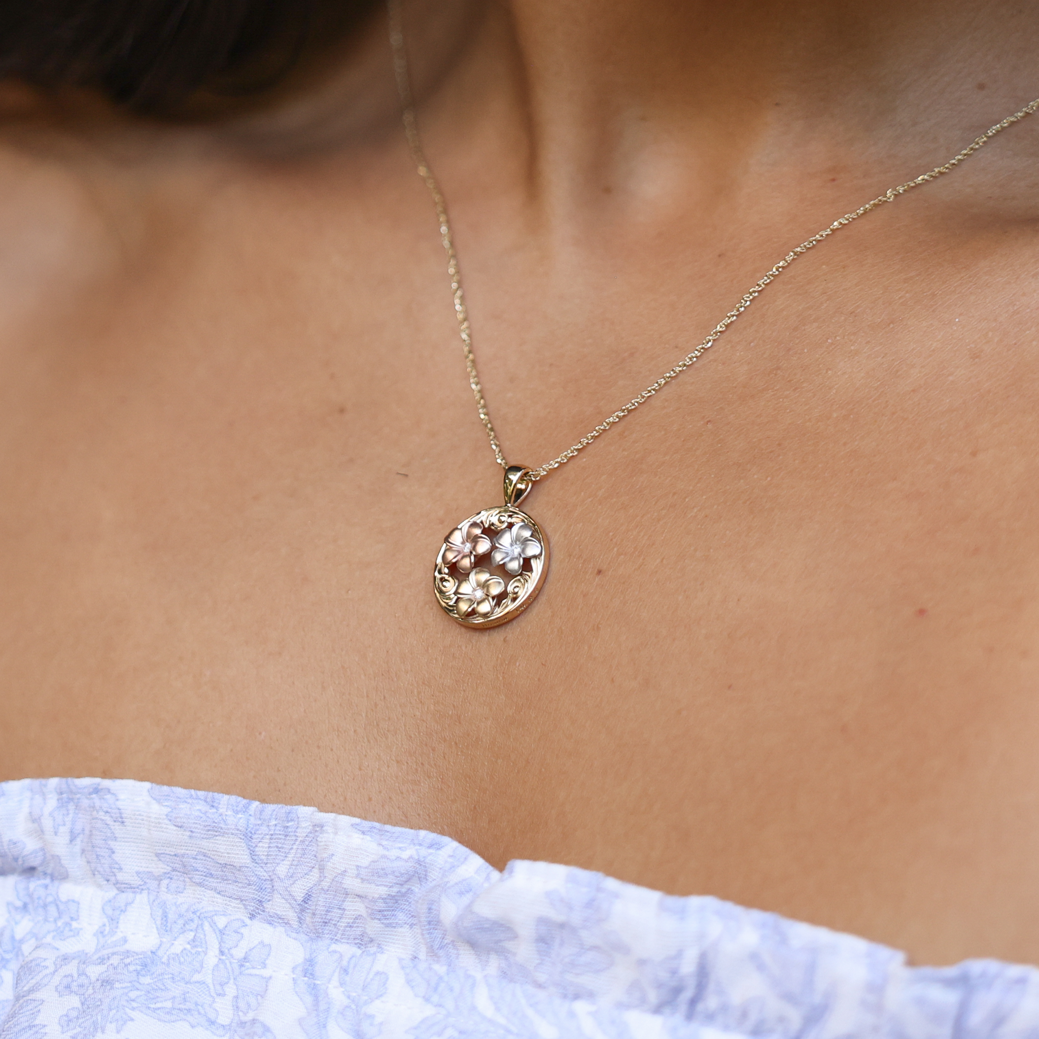 ハワイアン・エアルームプルメリア ペンダント ダイヤモンド スリーカラーゴールド 18mm