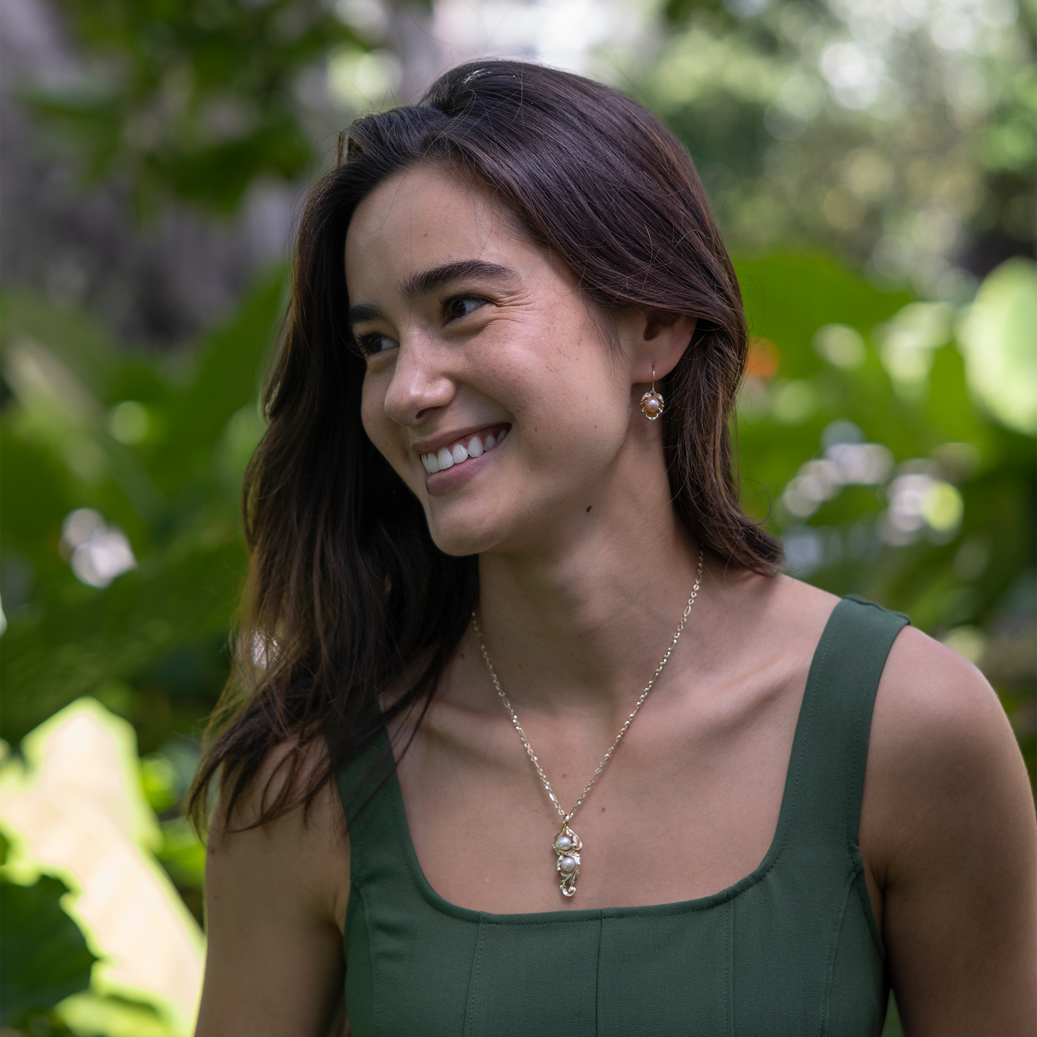 Pick A Pearl Monstera Earrings in Gold - 14mm