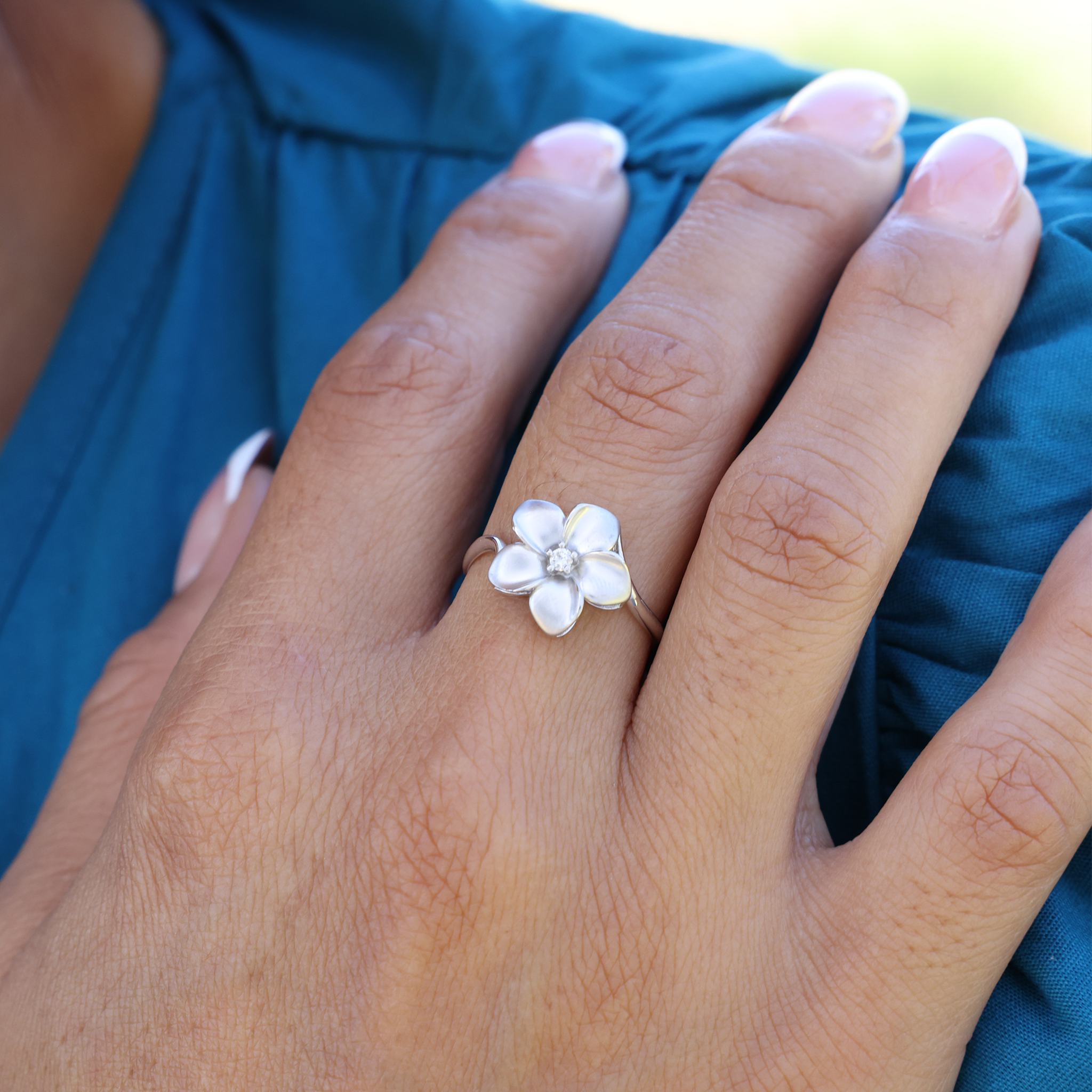 プルメリア ダイヤモンド ホワイトゴールド リング - 13mm