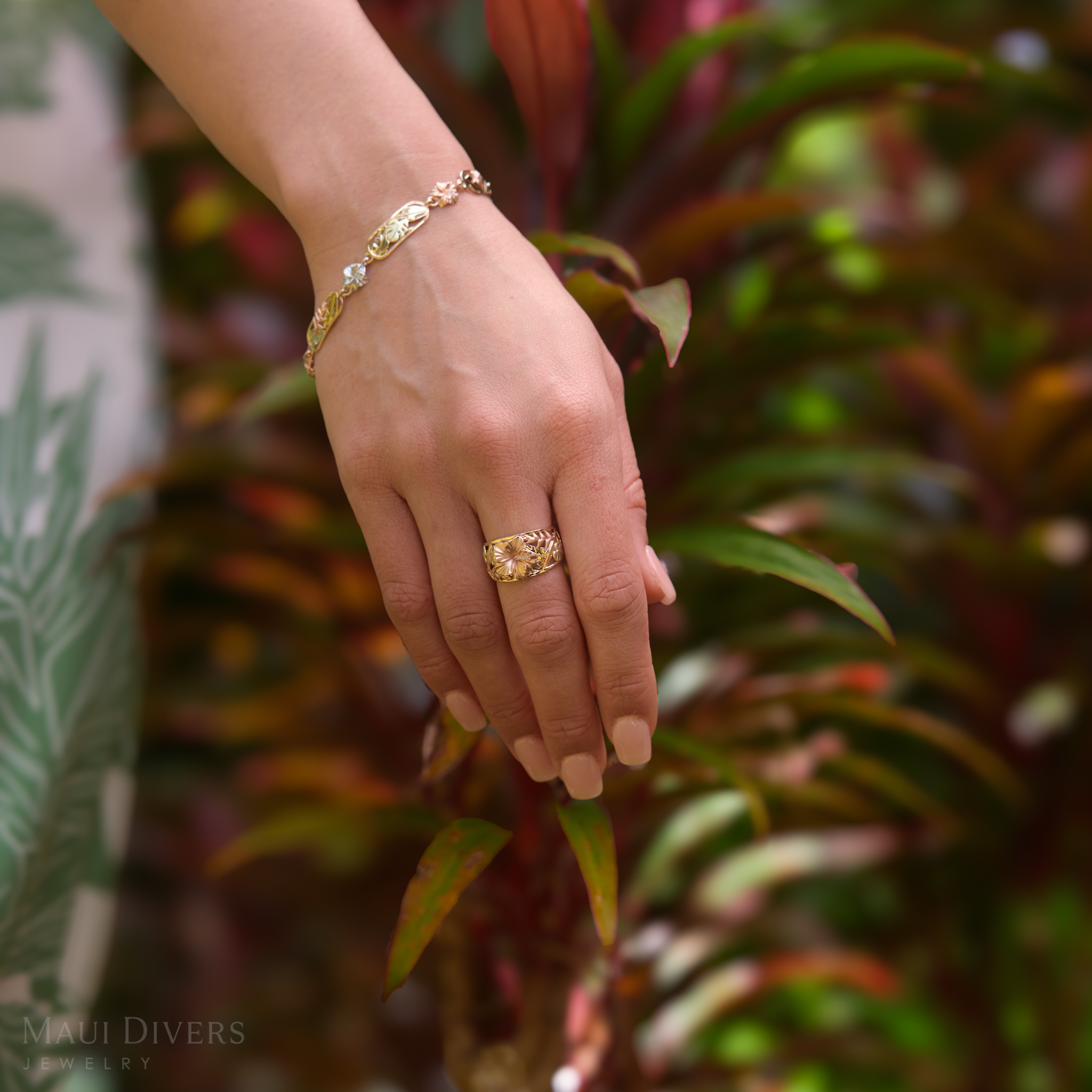 ハワイアン ガーデンズ ハイビスカス リング ダイヤモンド トライカラー ゴールド - 12mm