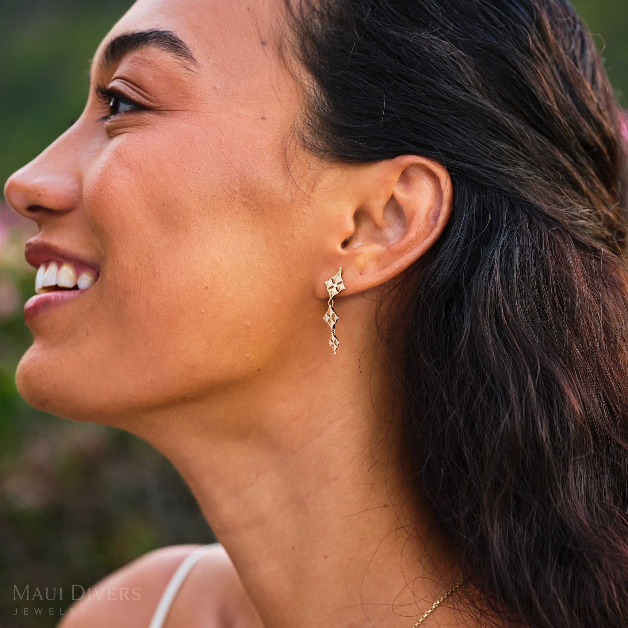 Hawaiian Quilted Star Earrings in Gold with Diamonds - 34mm
