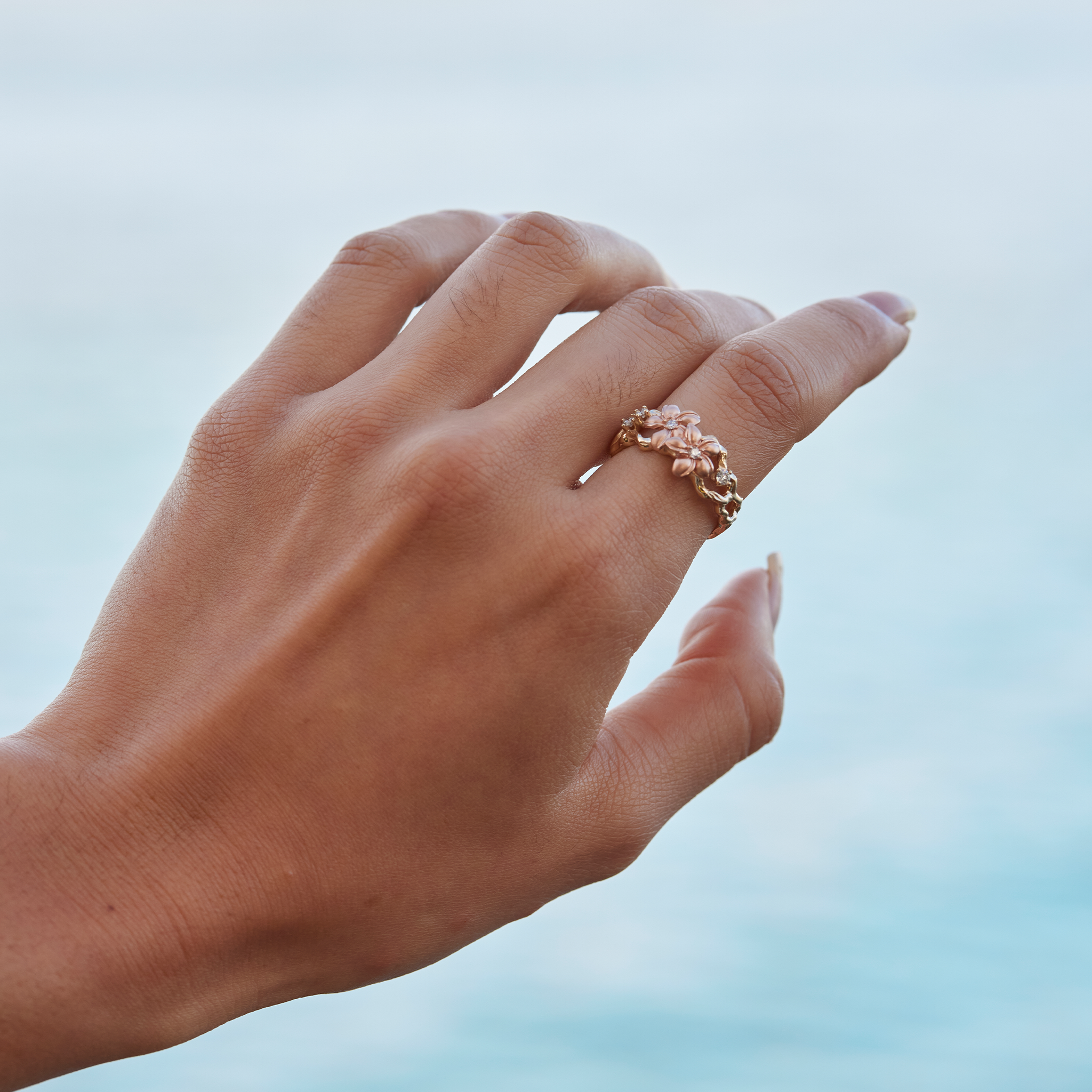 プルメリア ダイヤモンド・ツートーンゴールド・リング - 10mm