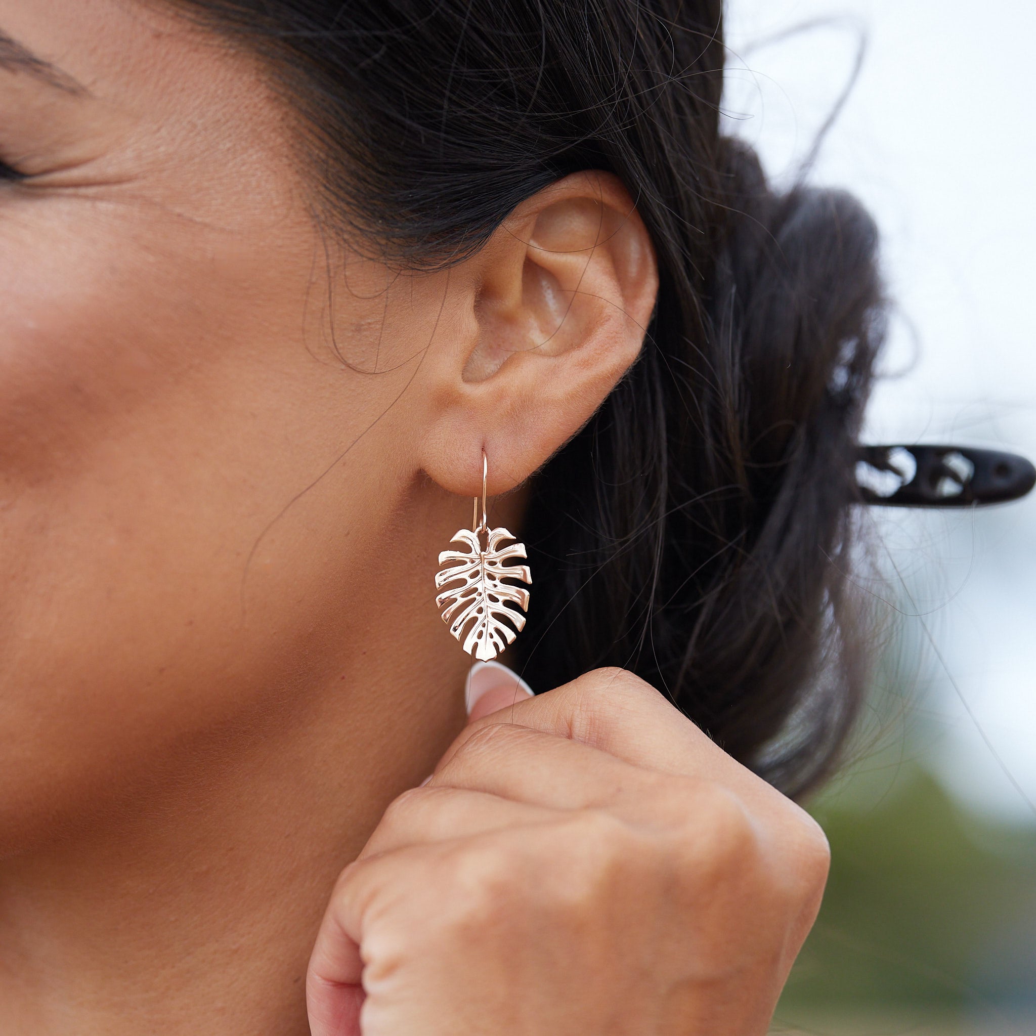 モンステラ・ピアス ローズゴールド - 23mm - Maui Divers Jewelry