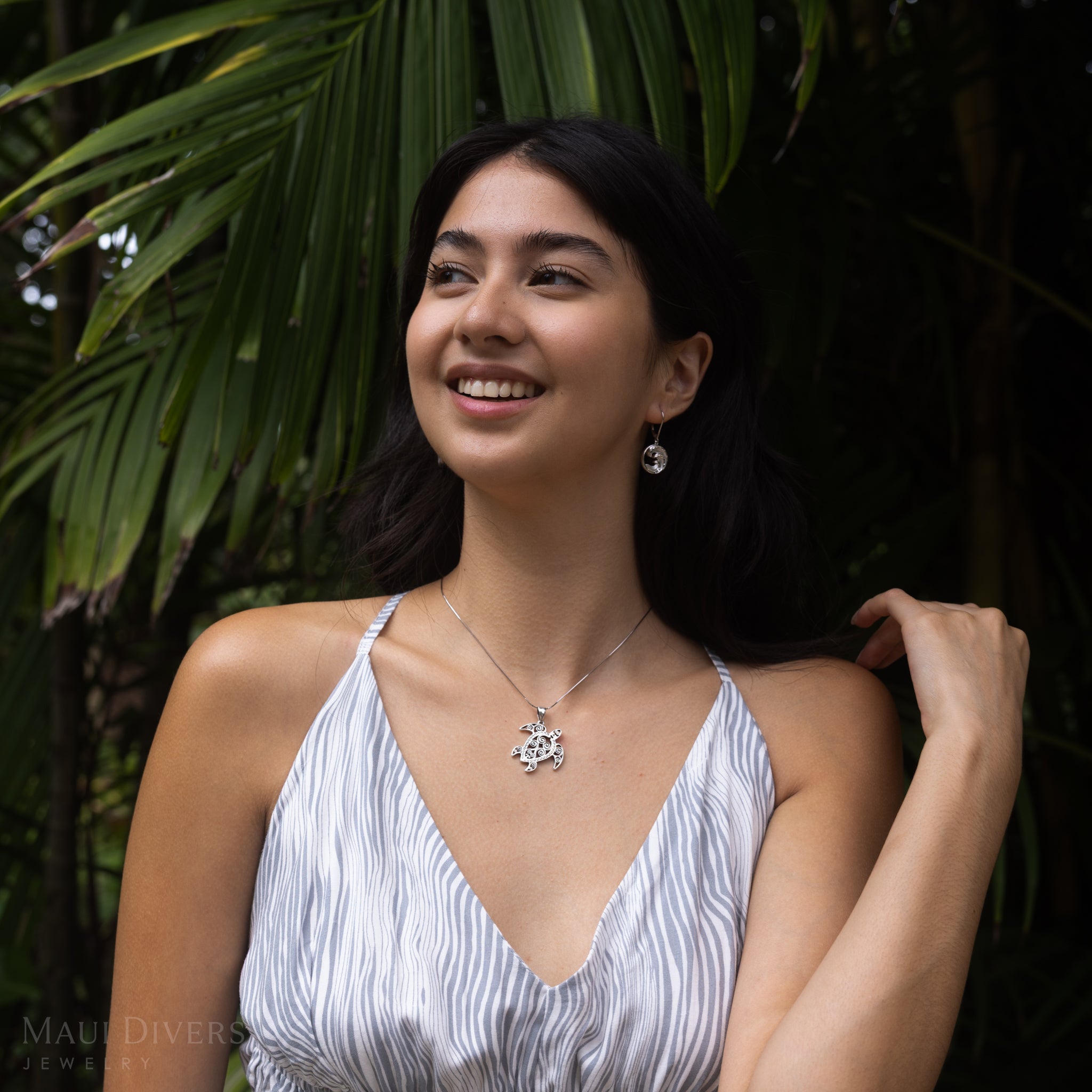 ホヌ・ペンダント スターリング・シルバー 30mm