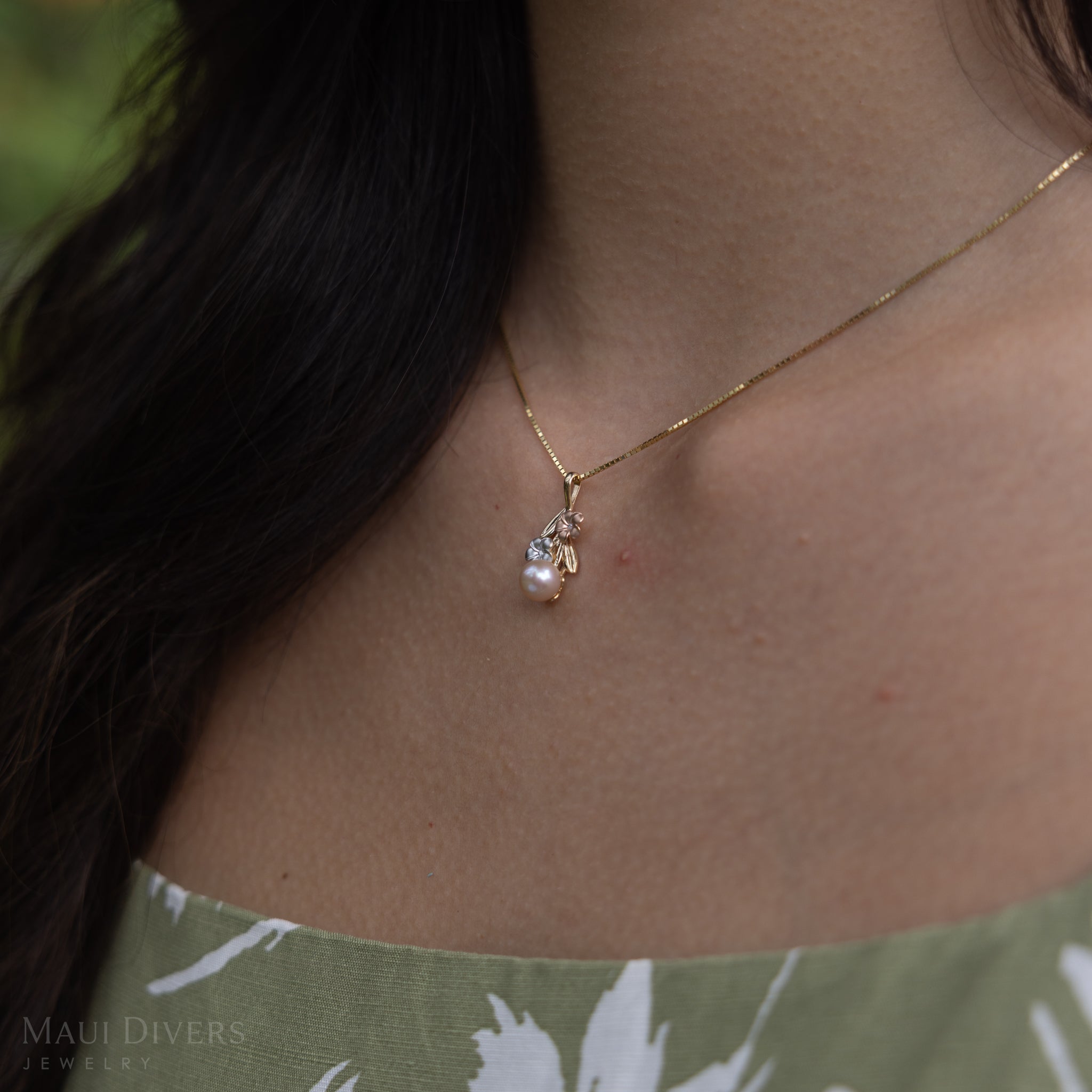 パール イン ブルームプルメリア ラベンダー 淡水パール ペンダント ダイヤモンド トライカラー ゴールド 7-8mm