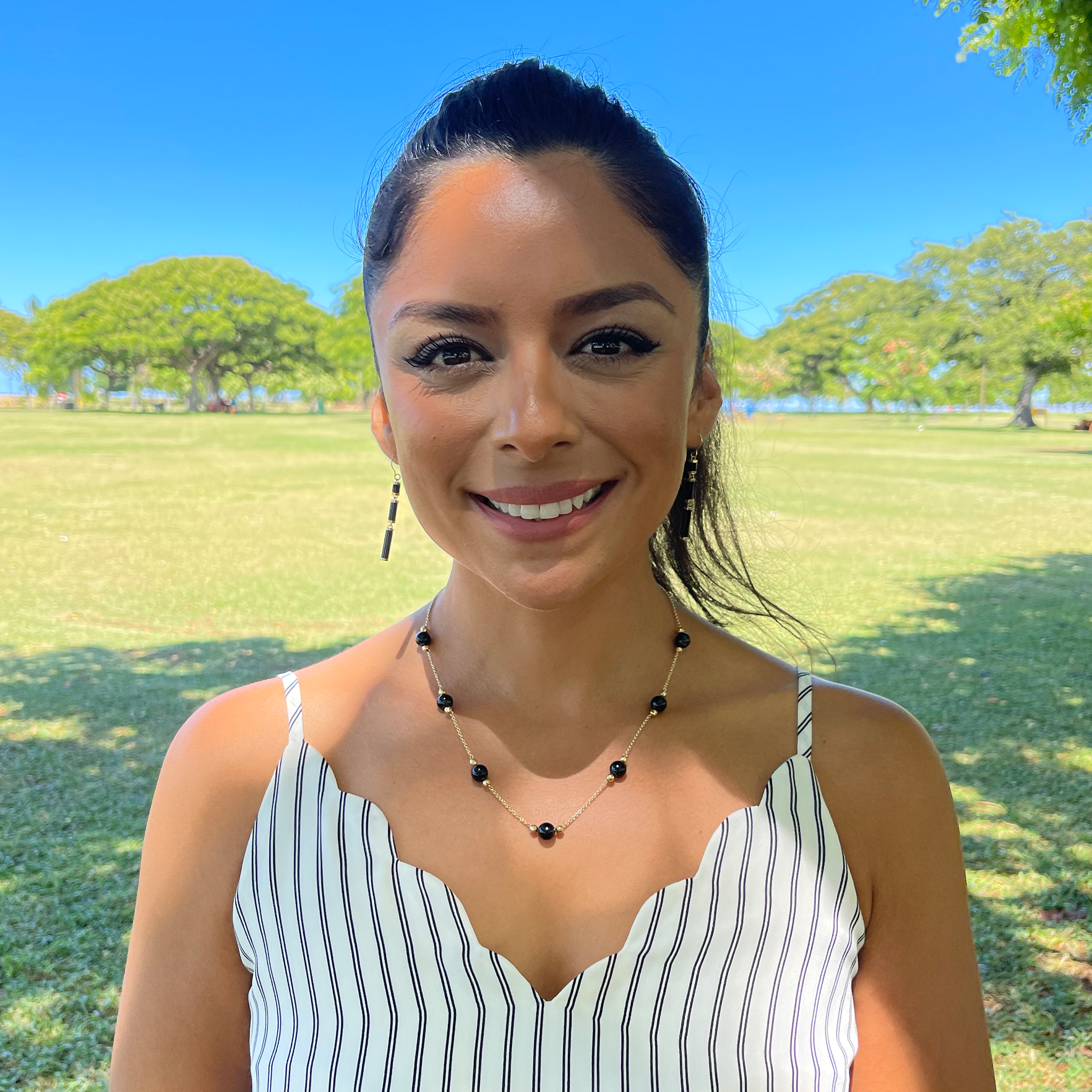 オーシャンチャイム ブラックコーラルピアス ゴールド