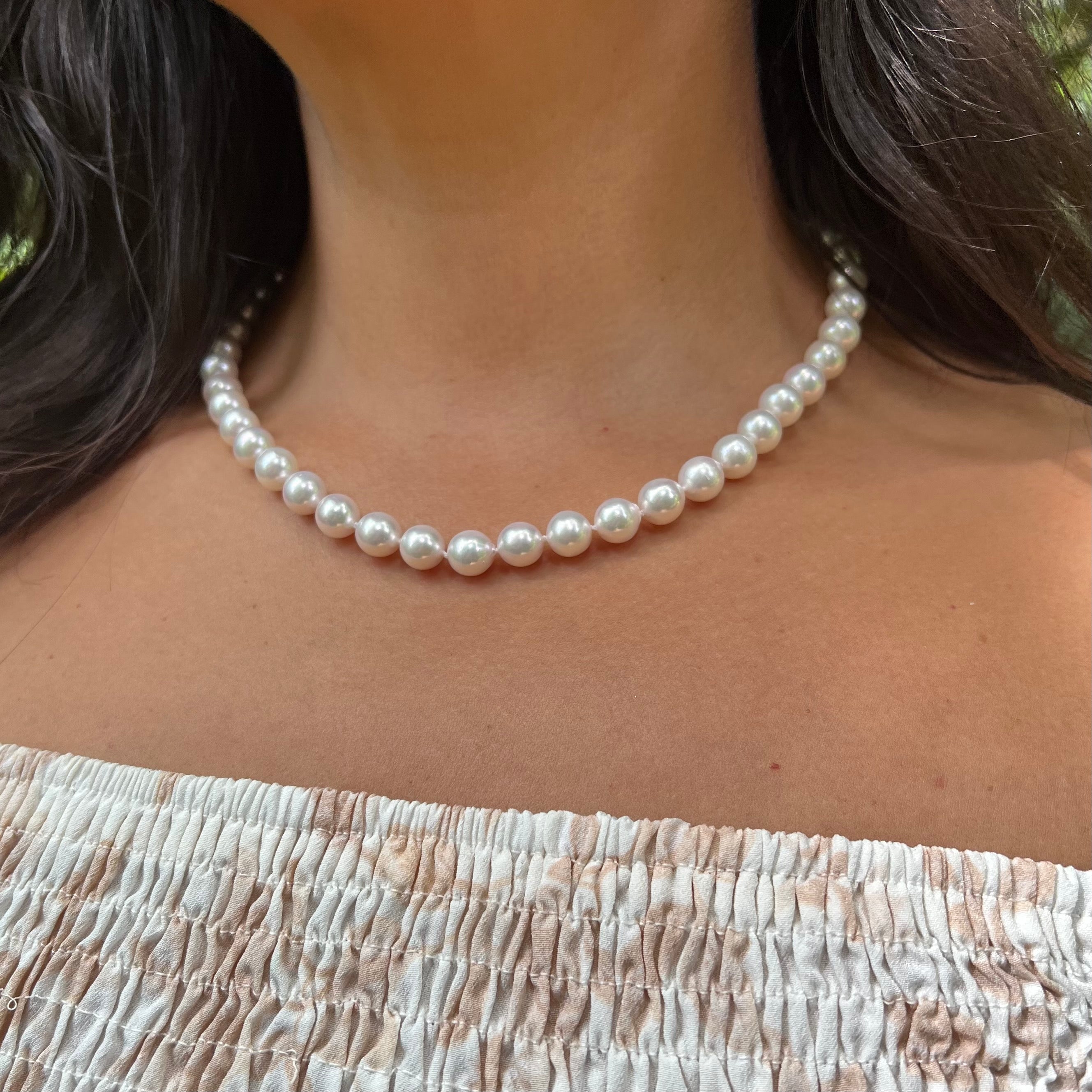 17-19 "アコヤホワイトパール・ストランド・ホワイトゴールドクラスプ-8.5-9.5mm