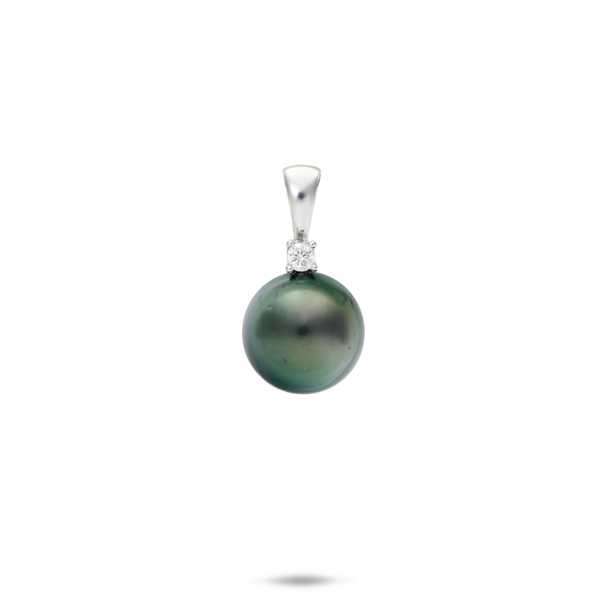 10-11mm Tahitian Black Pearl Pendant in White Gold with Diamond on a white background
