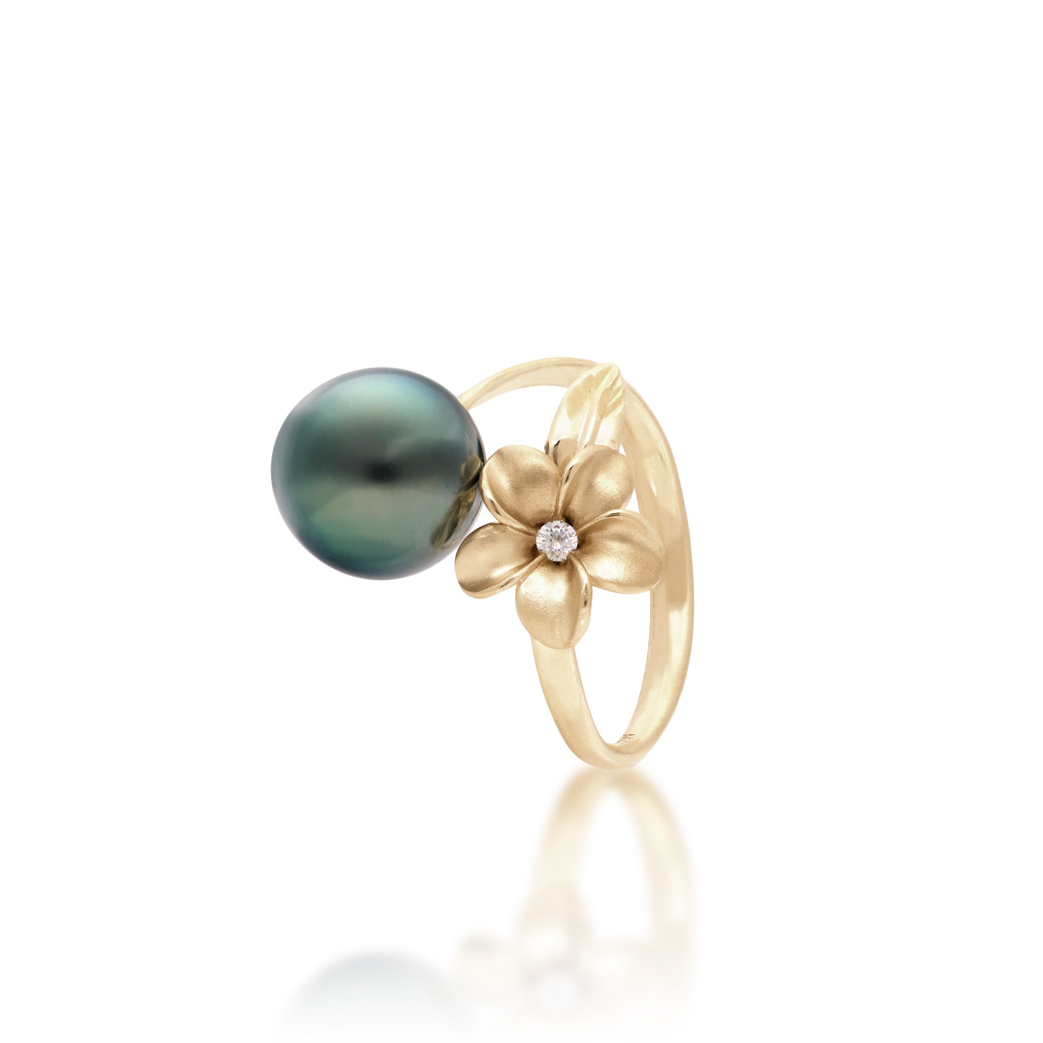 Plumeria Tahitian Black Pearl Ring in Gold with Diamonds