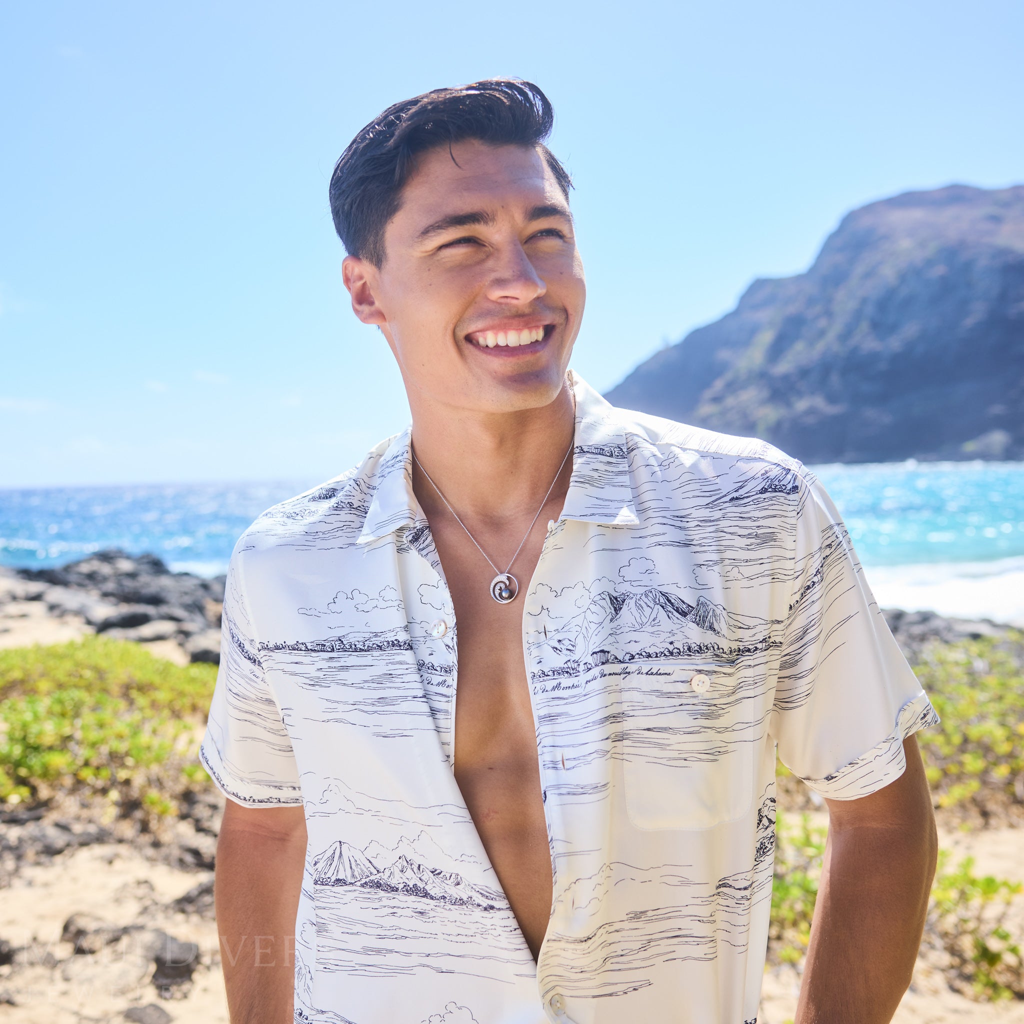 Nalu Tahitian Black Pearl Pendant in White Gold with Diamonds - 24mm