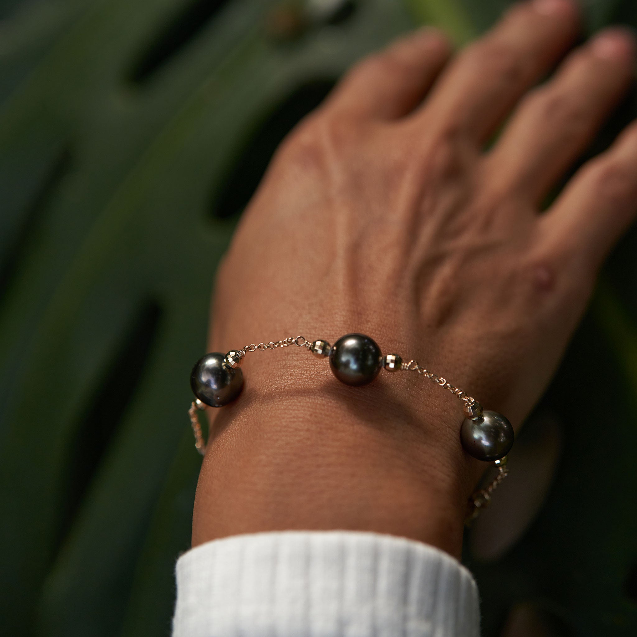 Bracelet de perle noir tahitien en or - 9-10 mm - taille 7.5-8 "