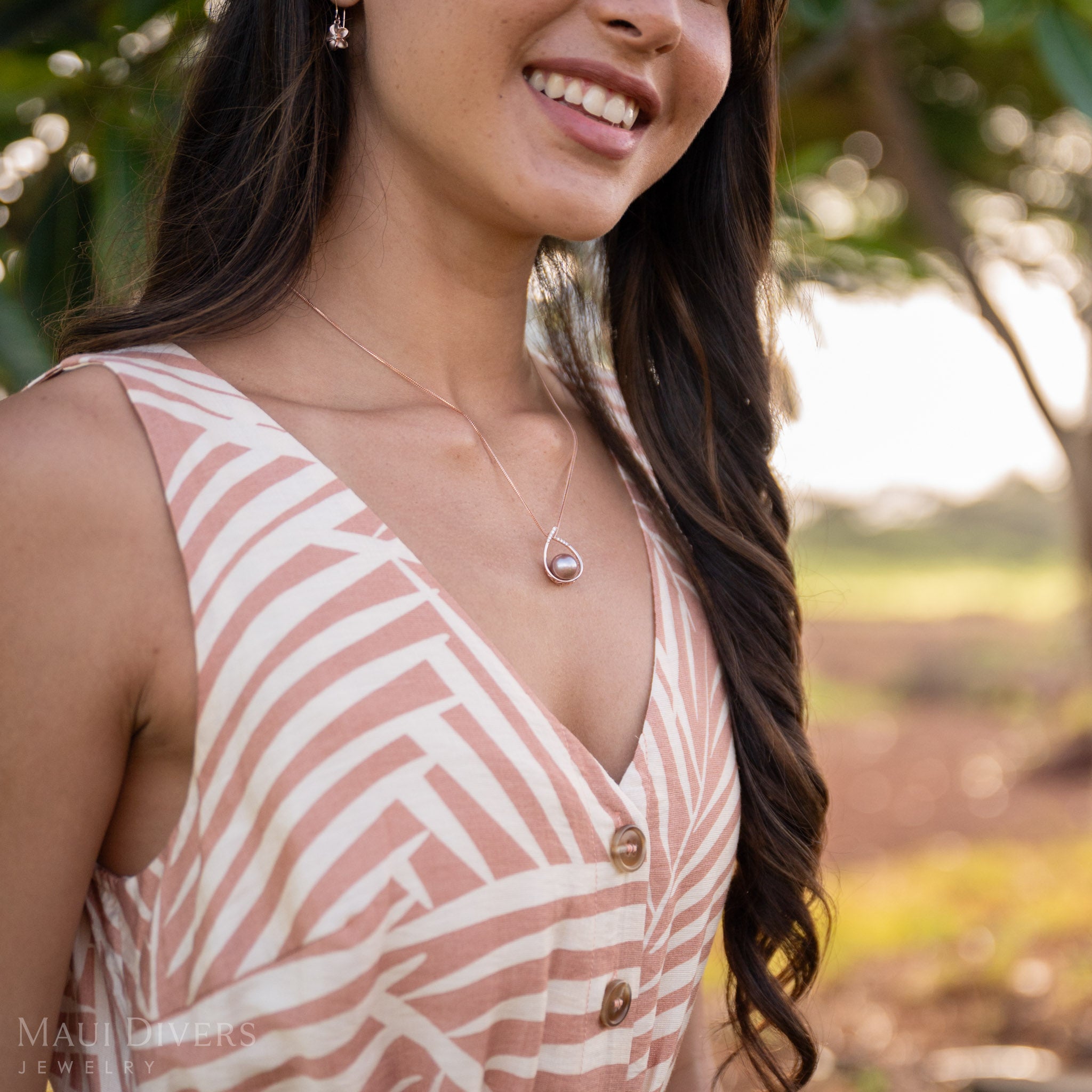 Freshwater Lilac Pearl Pendant in Rose Gold with Diamonds