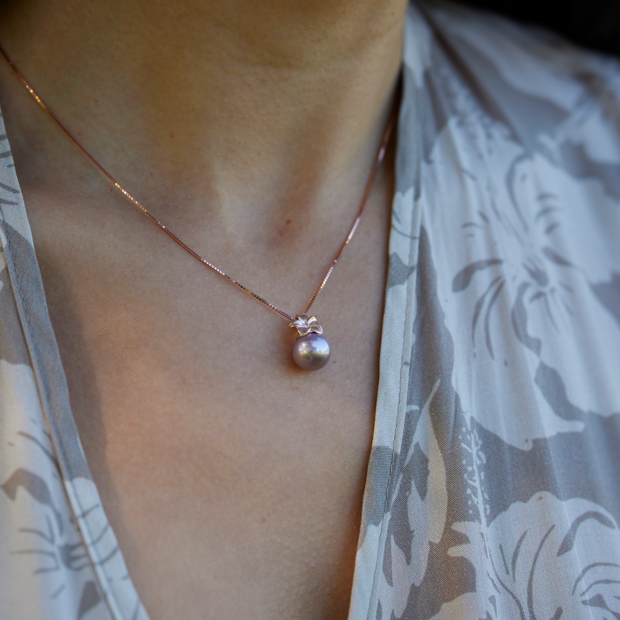 Plumeria Lilac Pendant les perles d'eau douce en or rose - 9-10 mm