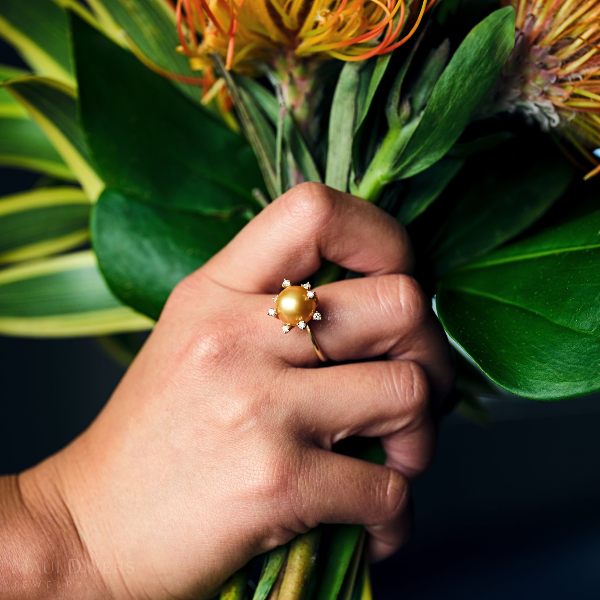 Protea South Sea Gold Ring in Yellow Gold with Diamonds