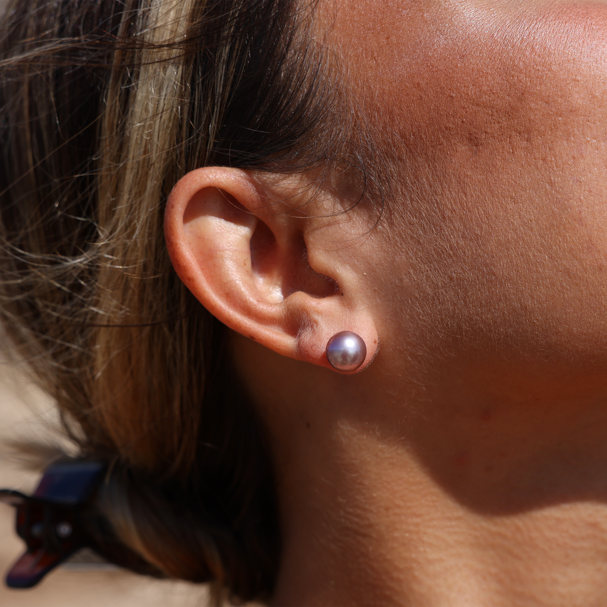 Lila Süßwasserperlen-Ohrringe in Gold - 9-10 mm