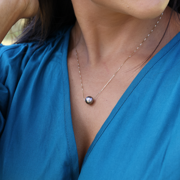 16-18 "Collier de perle flottant noir tahitien réglable en or blanc - 9-10 mm