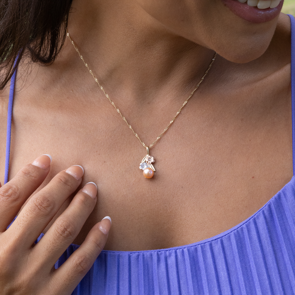 Perles en floraison Plumeria Peach Pendentif de perles d'eau douce en or orage avec diamants