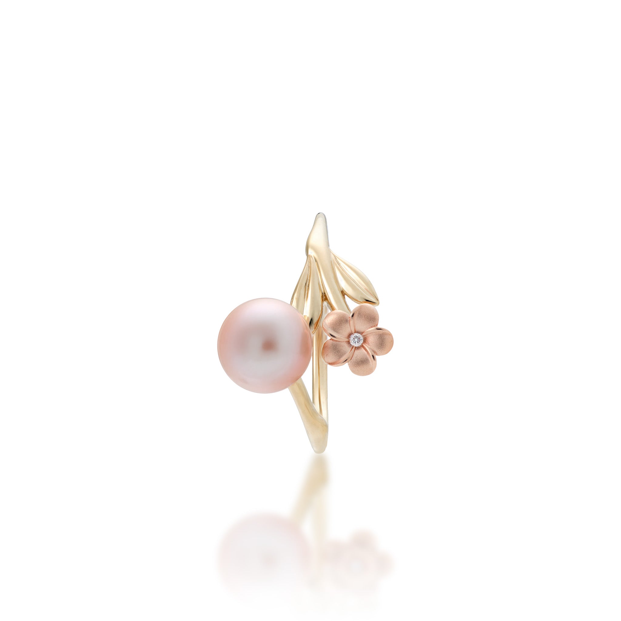 Top view of the Pearls in Bloom Plumeria 7-8mm Lavender Freshwater Pearl Ring in Two Tone Gold with Diamond on a white background
