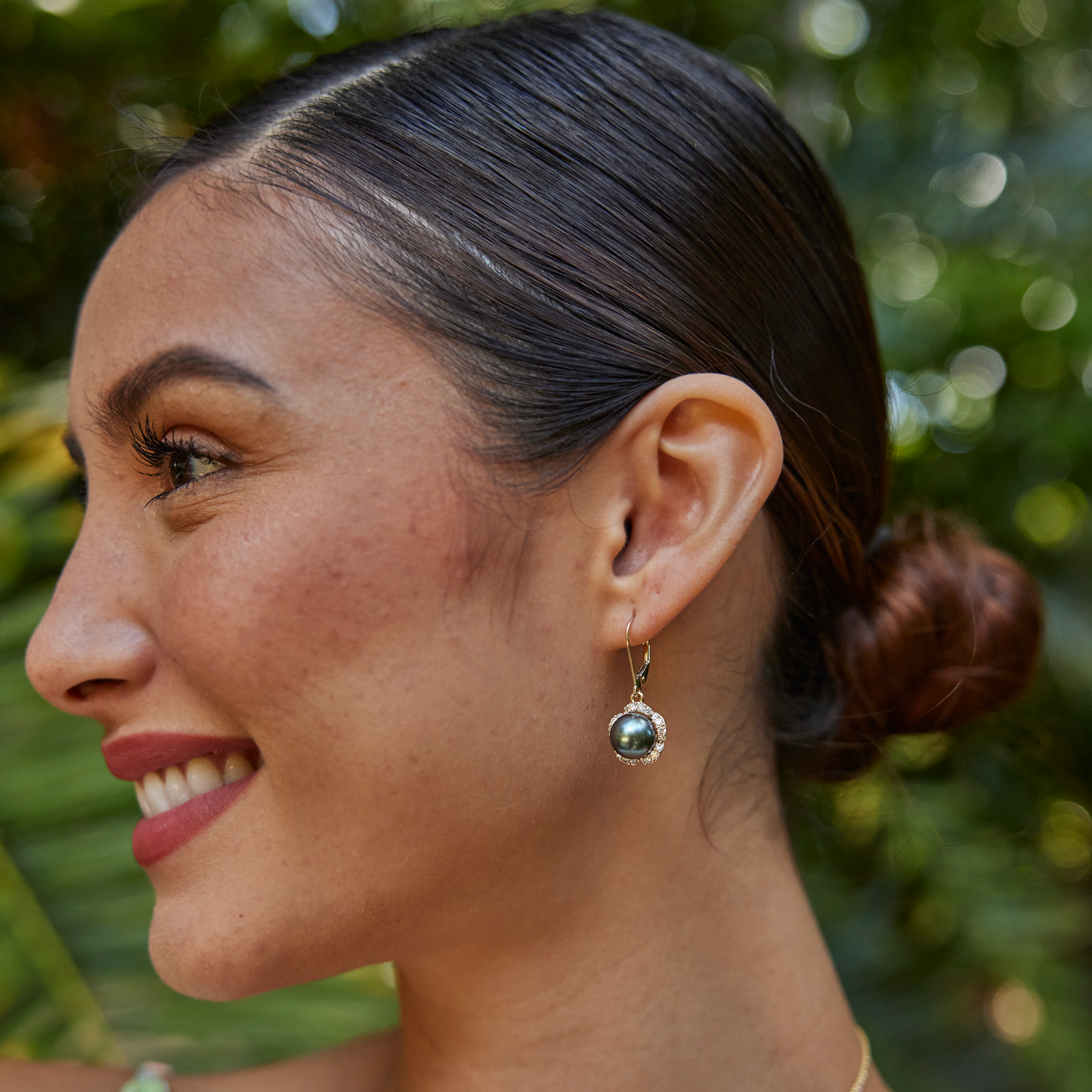 Plumeria Tahitian Black Pearl Earrings in Gold with Diamonds - 9-10mm