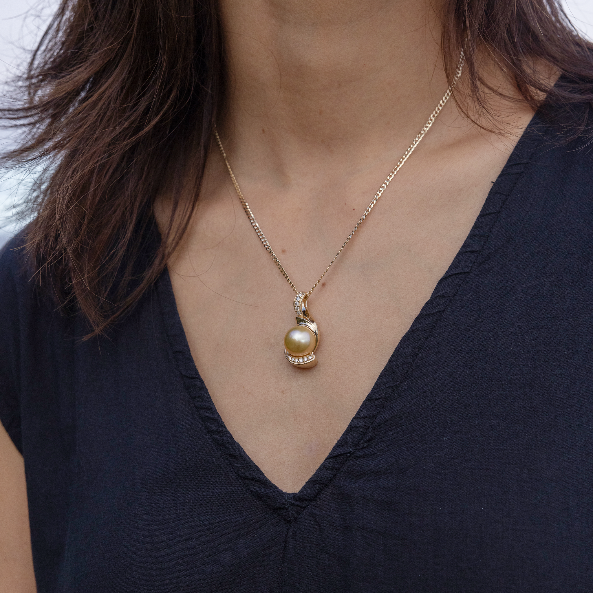 South Sea Gold Pearl Pendant in Gold with Diamonds 12-13mm