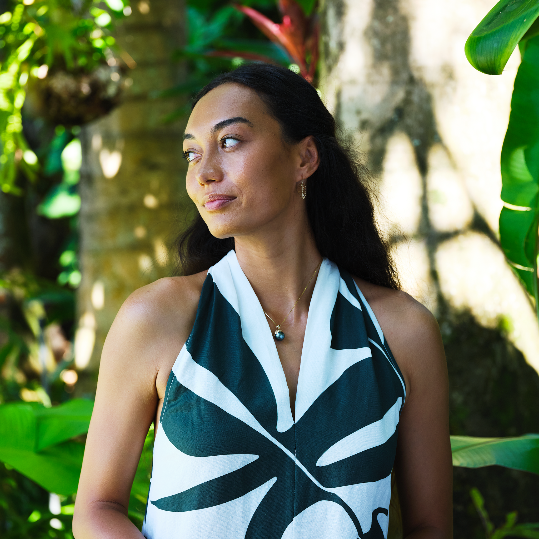 Honu Tahitian Black Pearl Pendant in Gold - 13-14mm