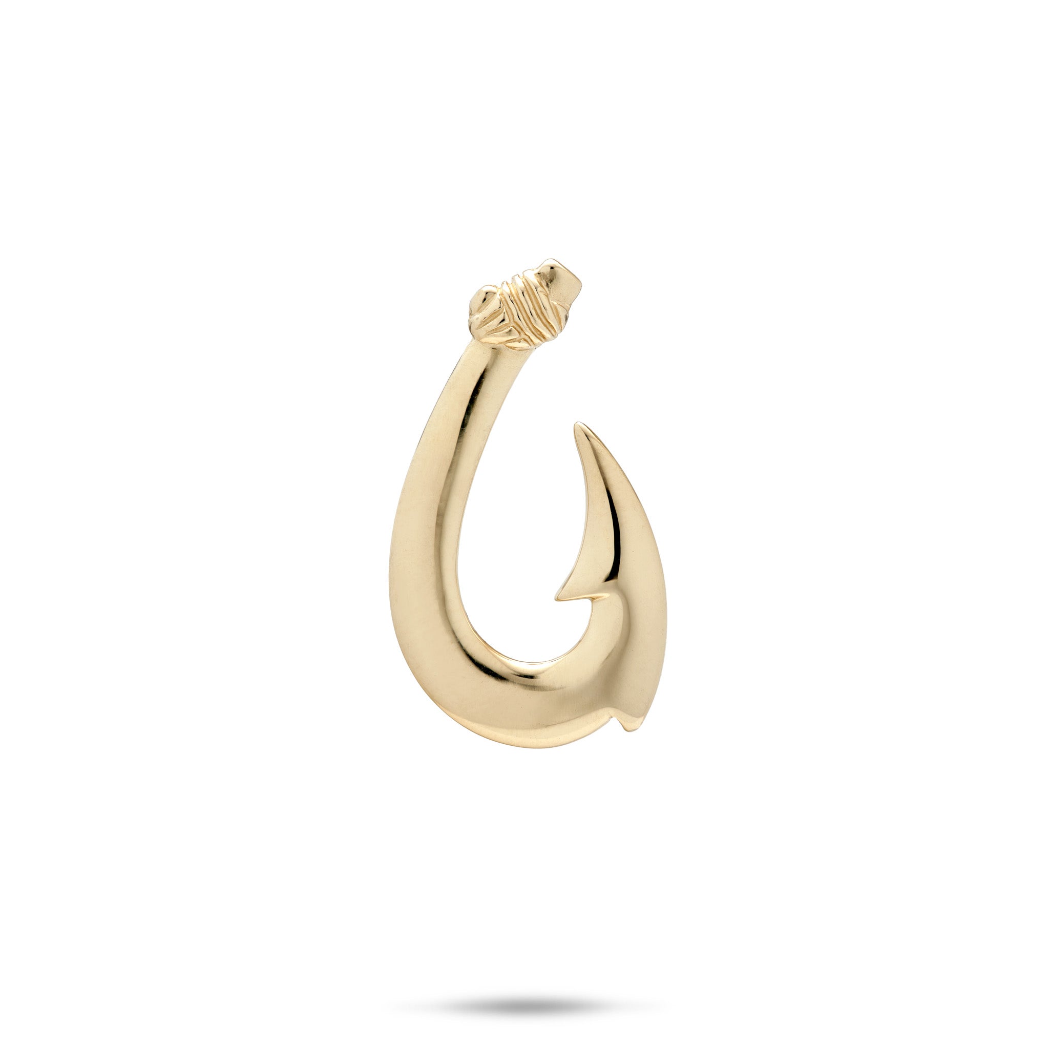 【shellvia】fish hook necklaceゴールド Unisex Fish Hook Pendant in Gold - 24mm