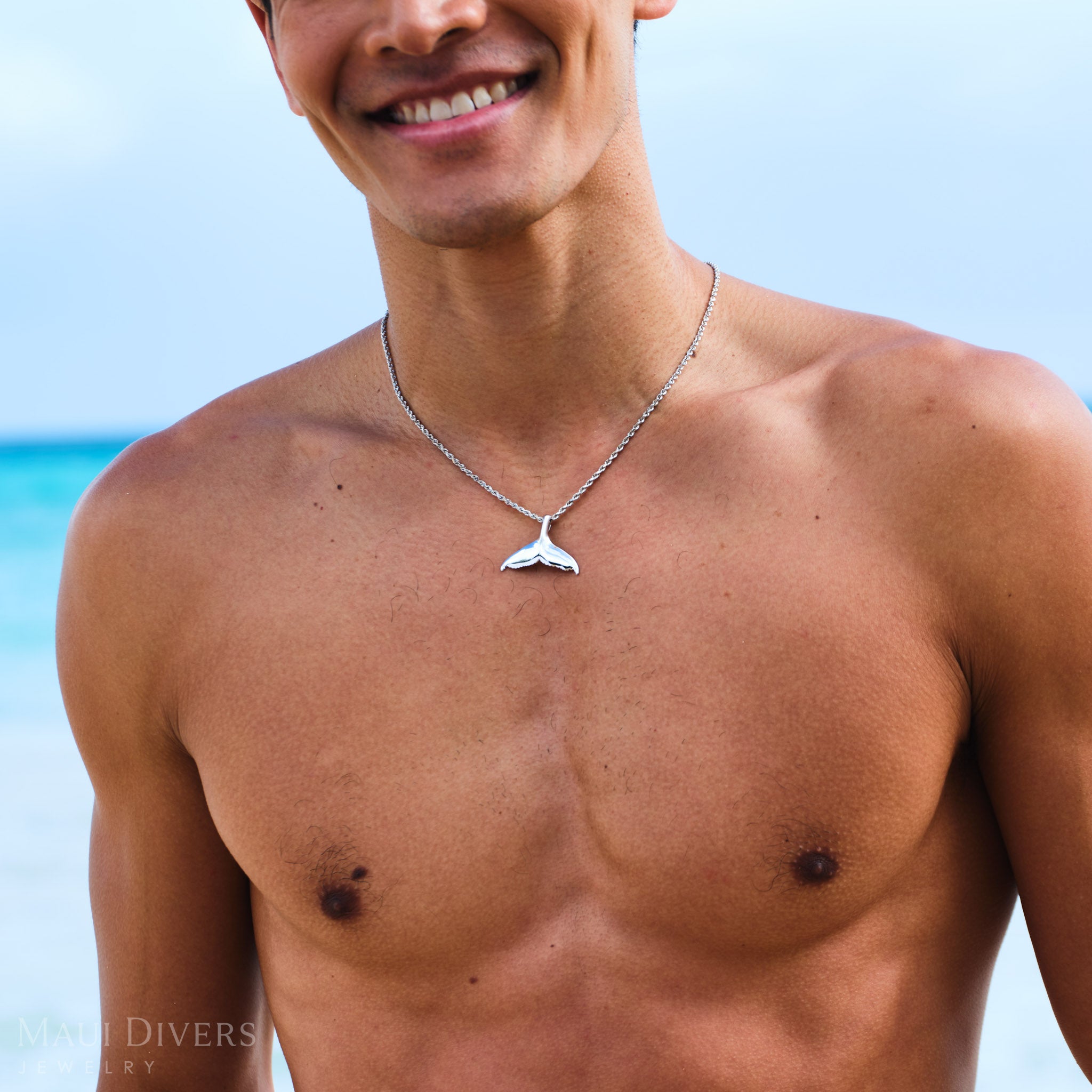 Maui Divers Jewelry クジラ ネックレス Whale Tail Pendant in White Gold - 28mm