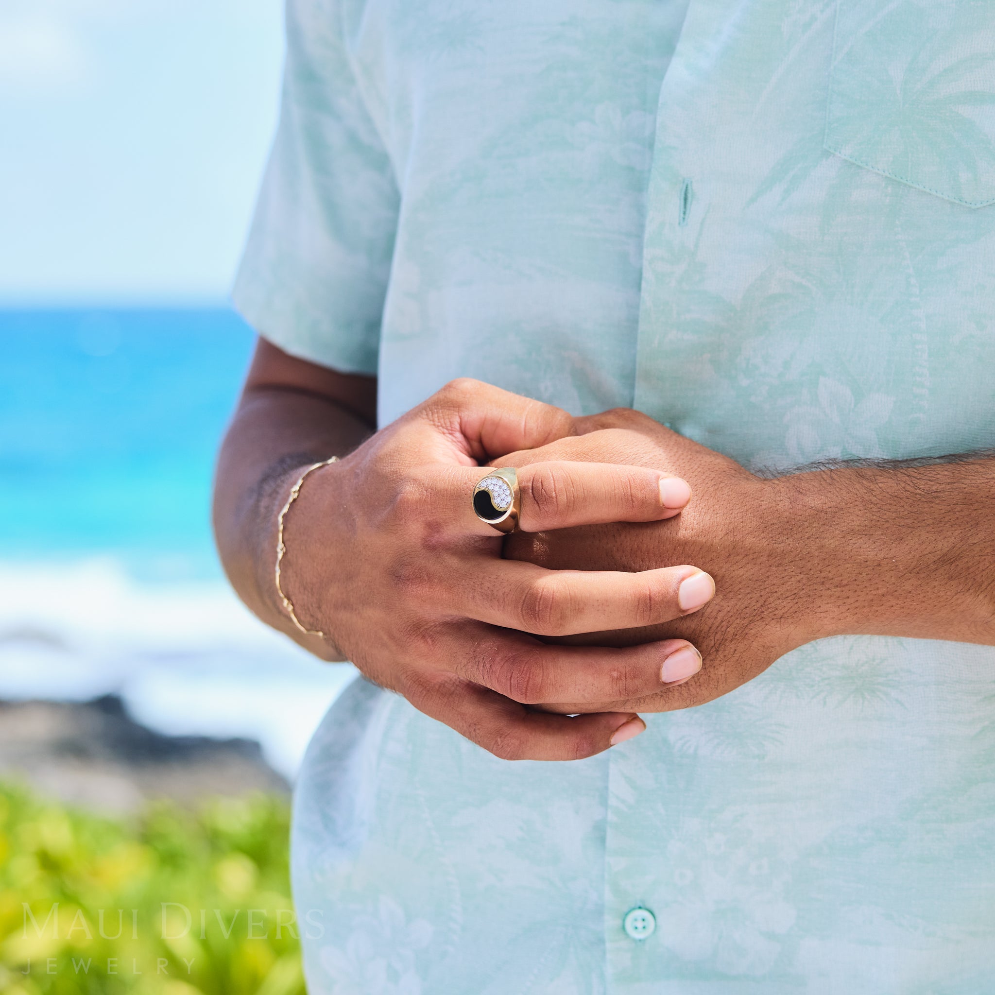 Yin Yang Black Coral Ring in Yellow Gold with Diamonds