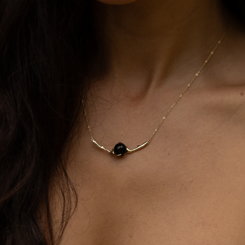 18" Heritage Black Coral Necklace in Gold