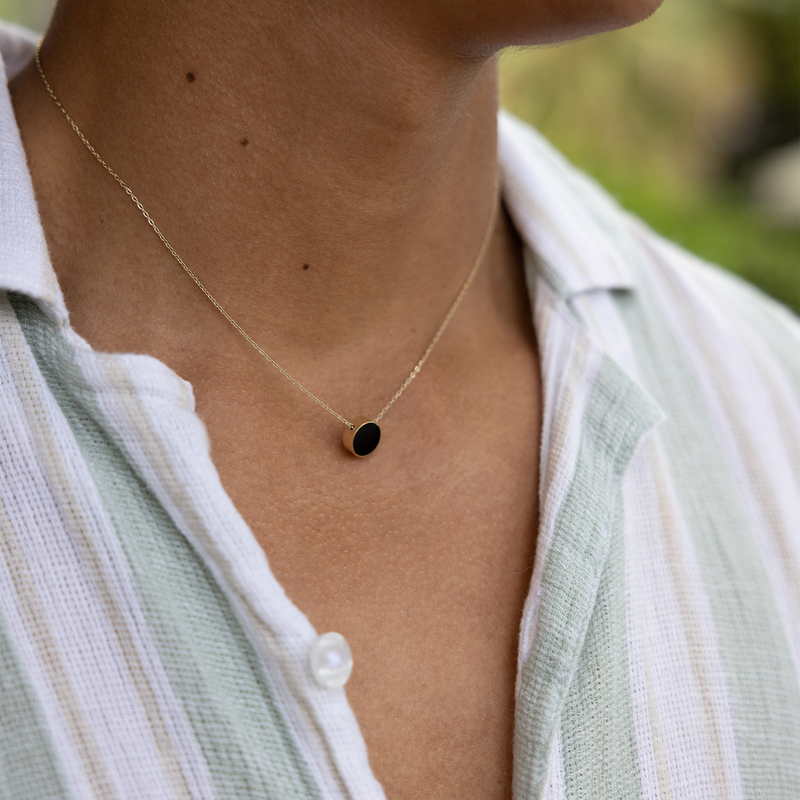 16-18 "ゴールドの真珠のネックレスの調節可能なEclipseフリップサイド黒いコーラル＆マザー -  9mm