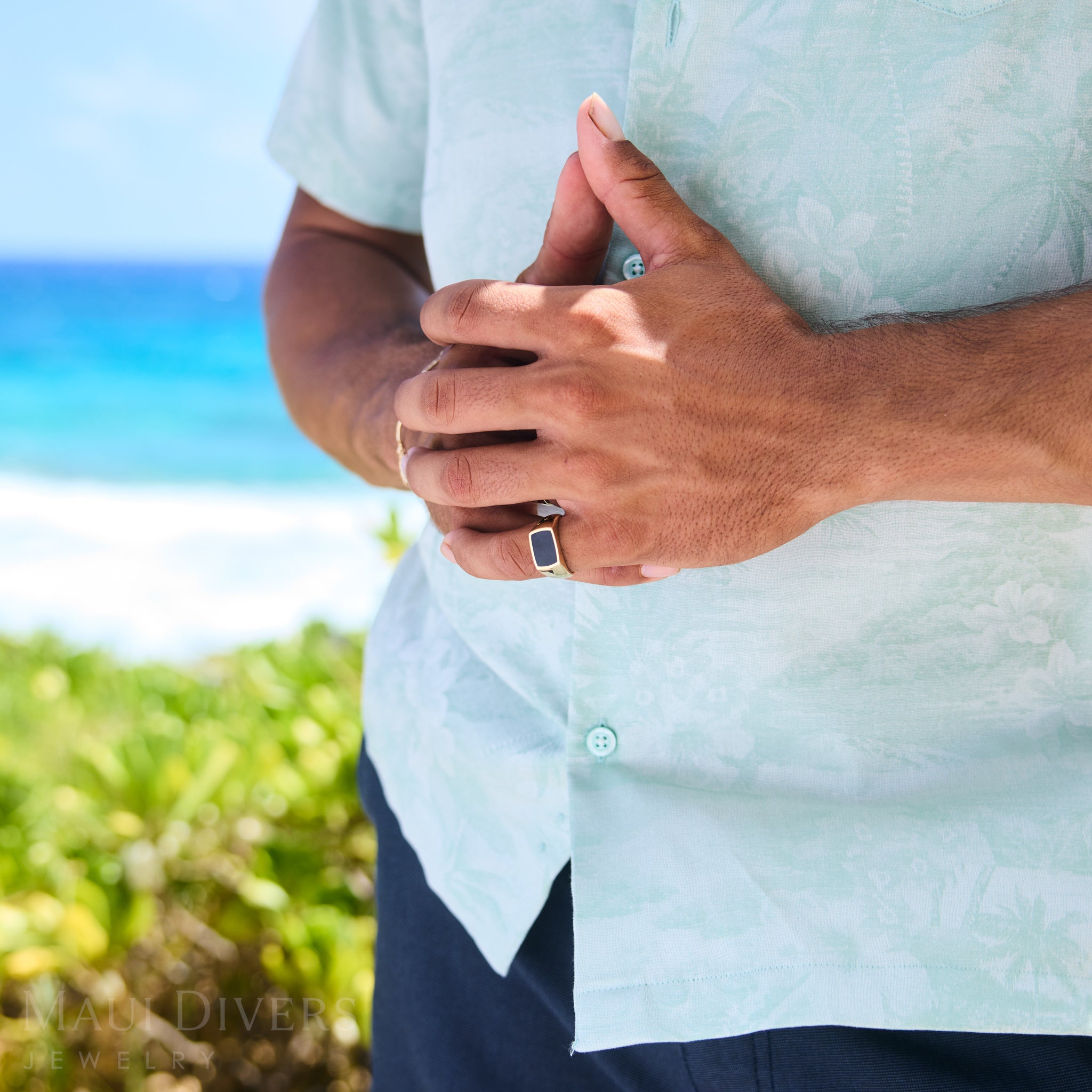 Black Coral Ring in Gold  - 12.5mm