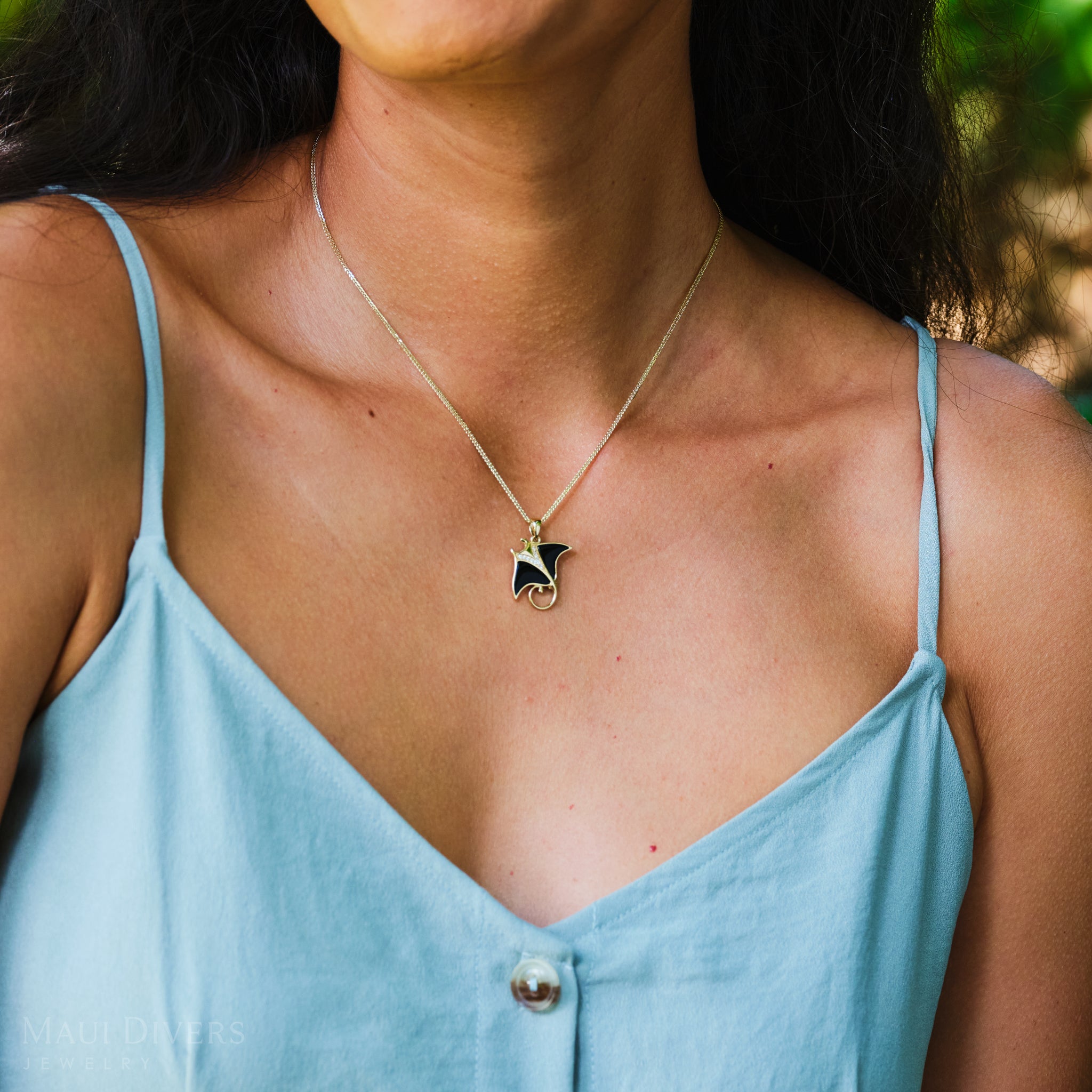 Sealife Manta Ray Black Coral Pendant in Gold with Diamonds - 21mm