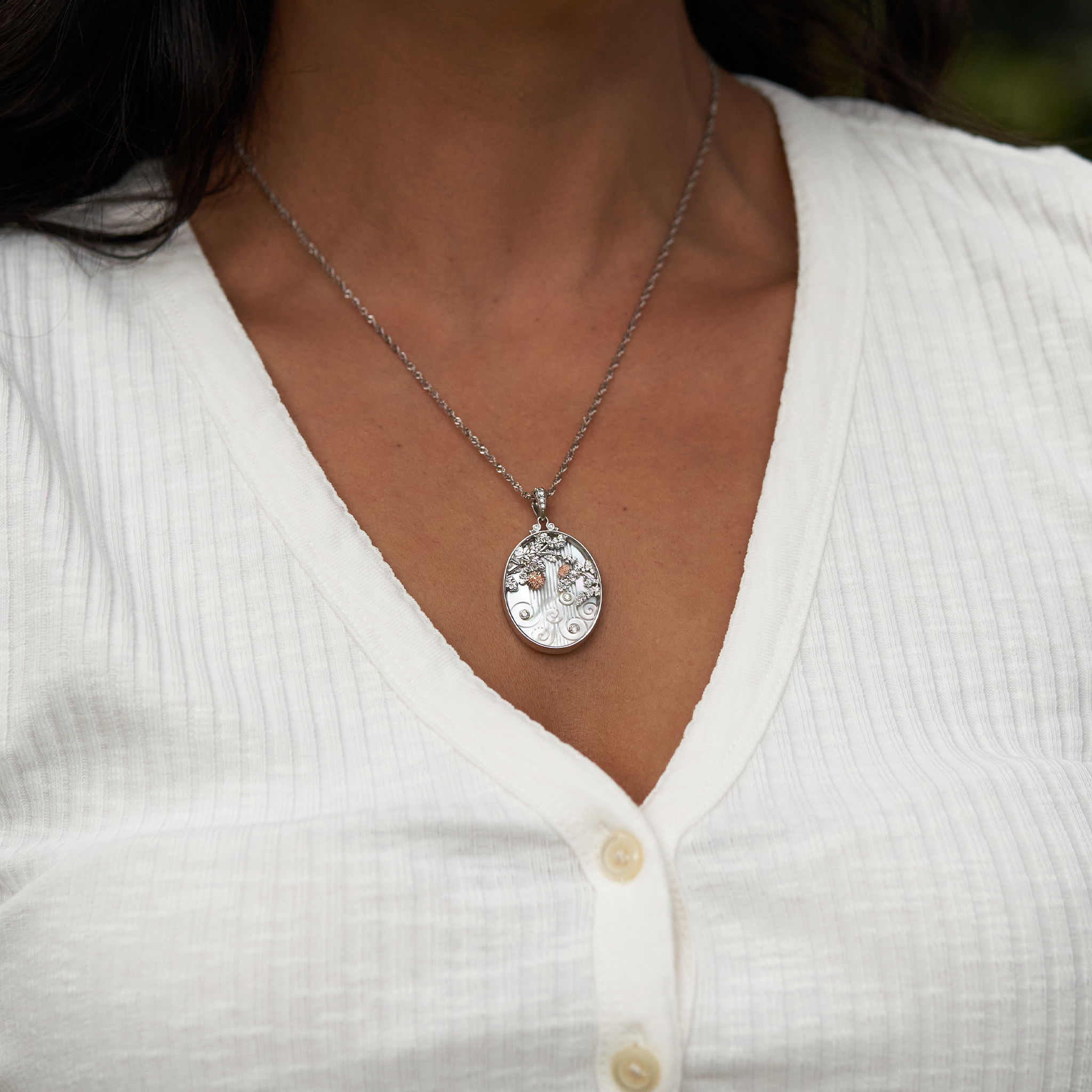 Tahitien Mère de Pearl Pendante avec diamants en or 14K Two Tone